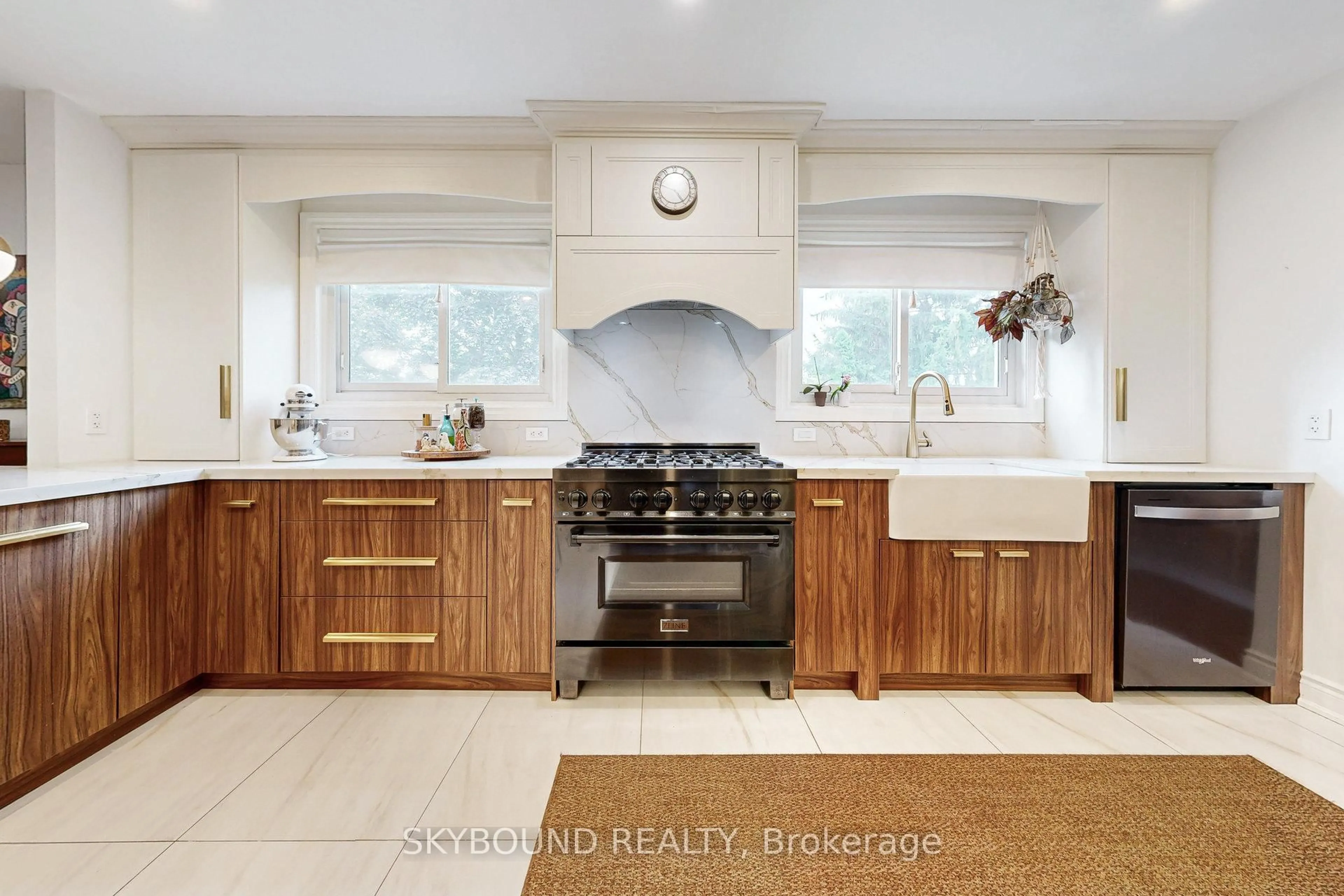 Contemporary kitchen, ceramic/tile floor for 23 Hildegard Dr, Hamilton Ontario L8K 5S1