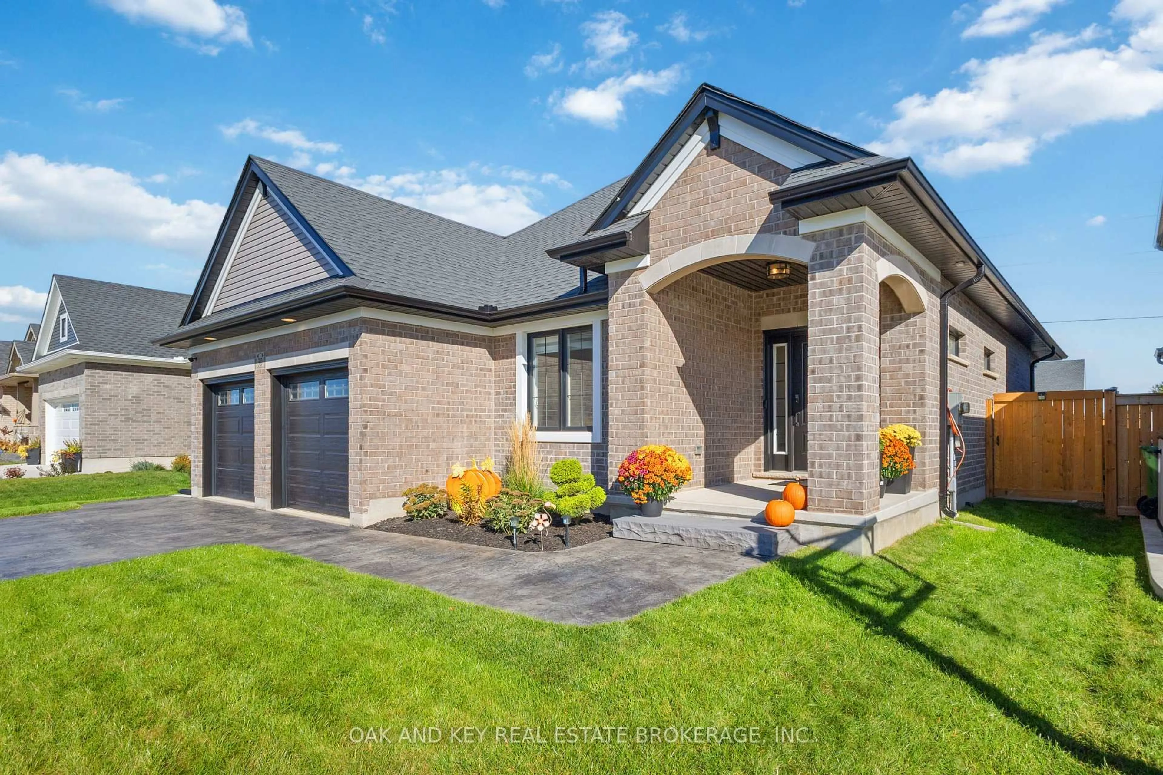 Home with brick exterior material, street for 30 Harlequin Crt, St. Thomas Ontario N5R 0L5