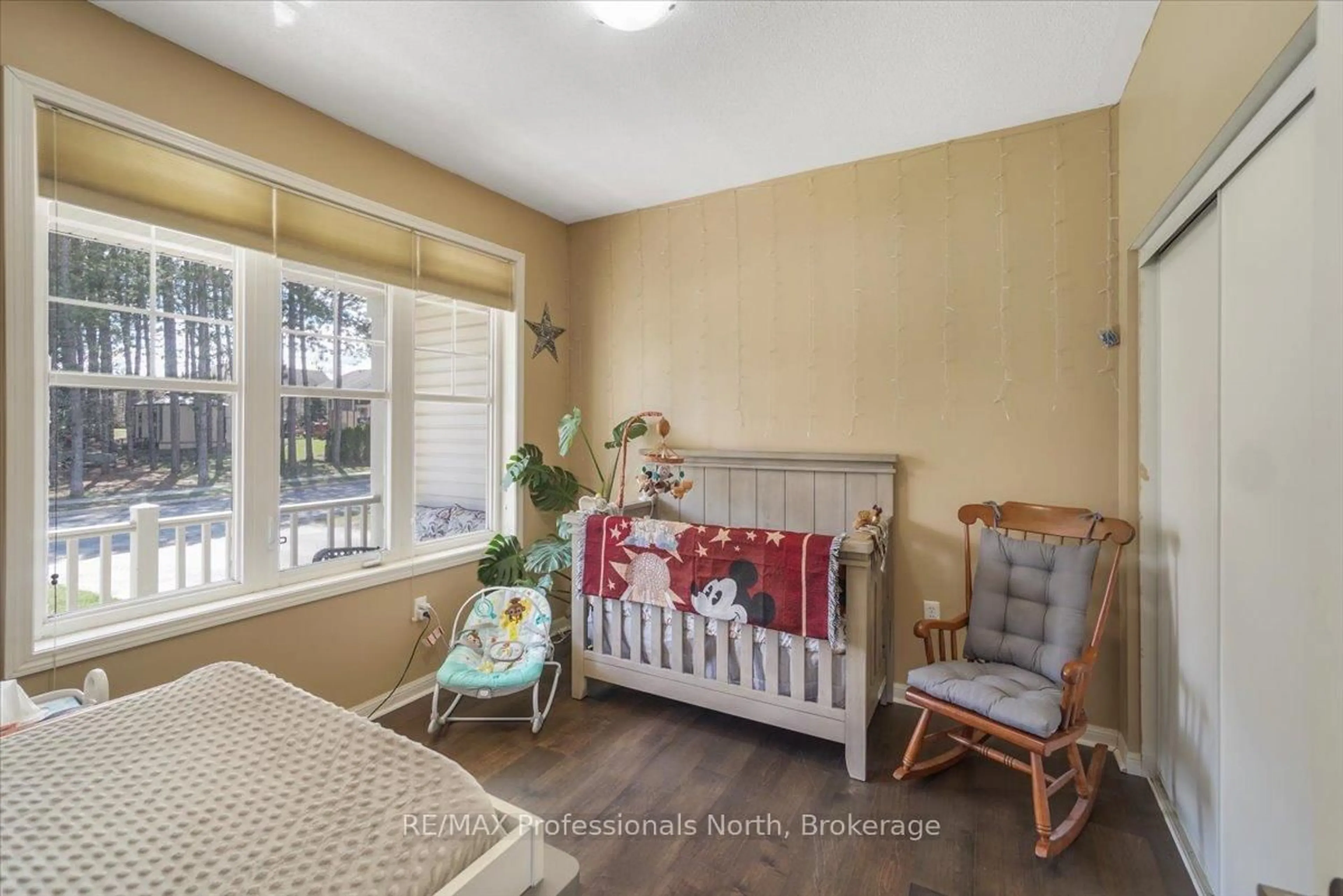 Bedroom with bed, unknown for 43 CLEARBROOK Tr, Bracebridge Ontario P1L 0A3