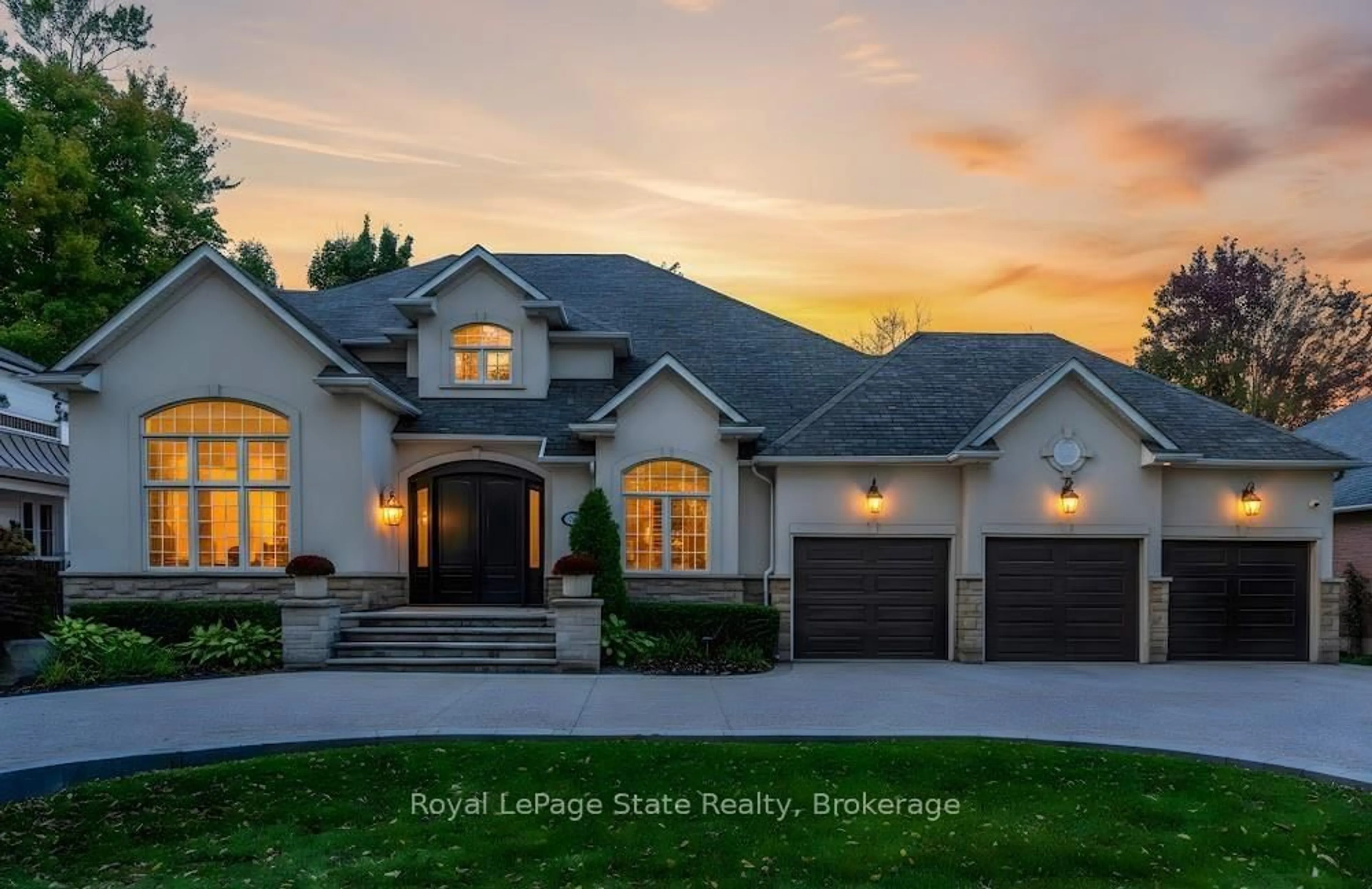 Home with brick exterior material, street for 234 Lovers Lane, Hamilton Ontario L9G 5B9