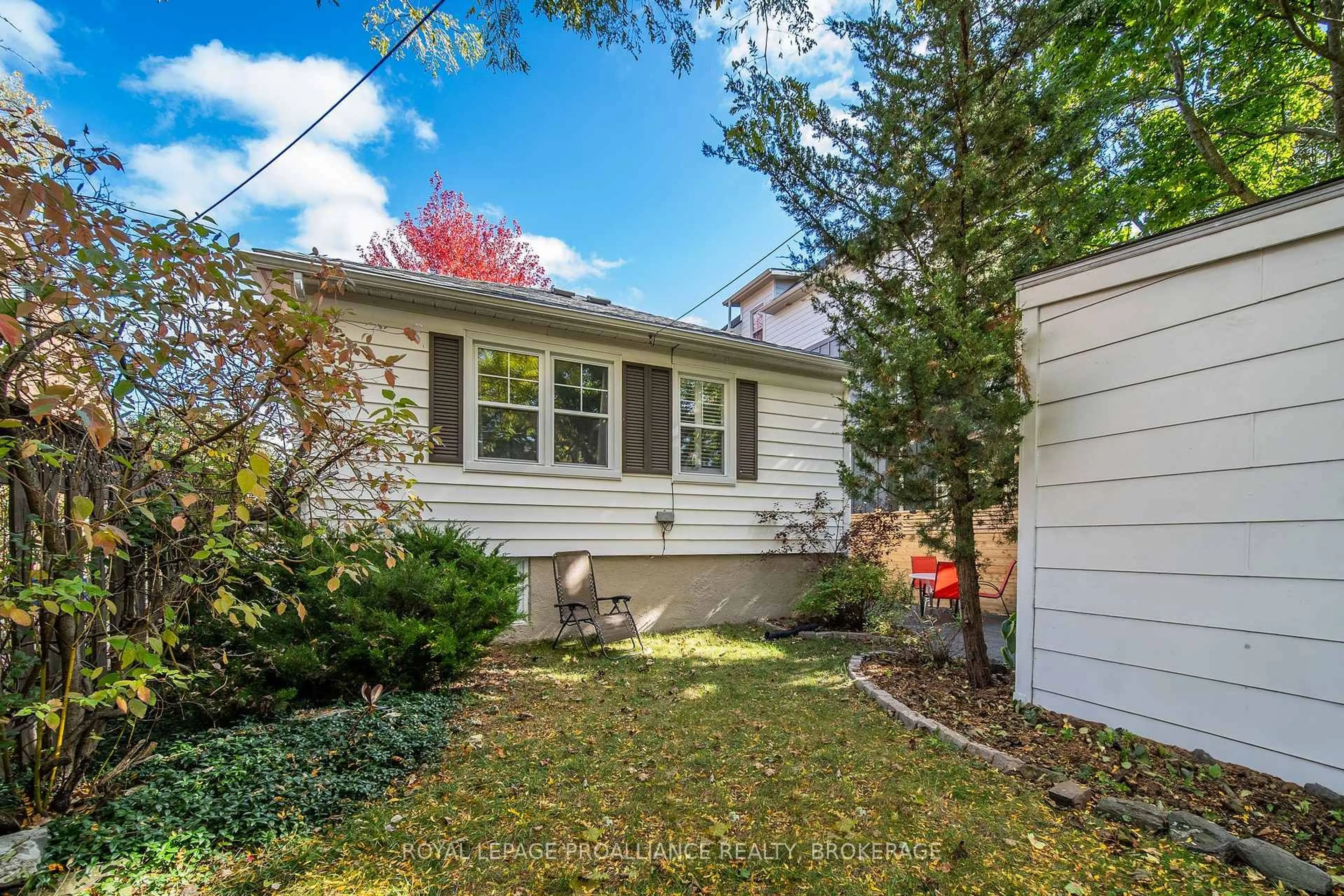 Home with vinyl exterior material, street for 8 Graham Ave, Kingston Ontario K7L 4H3