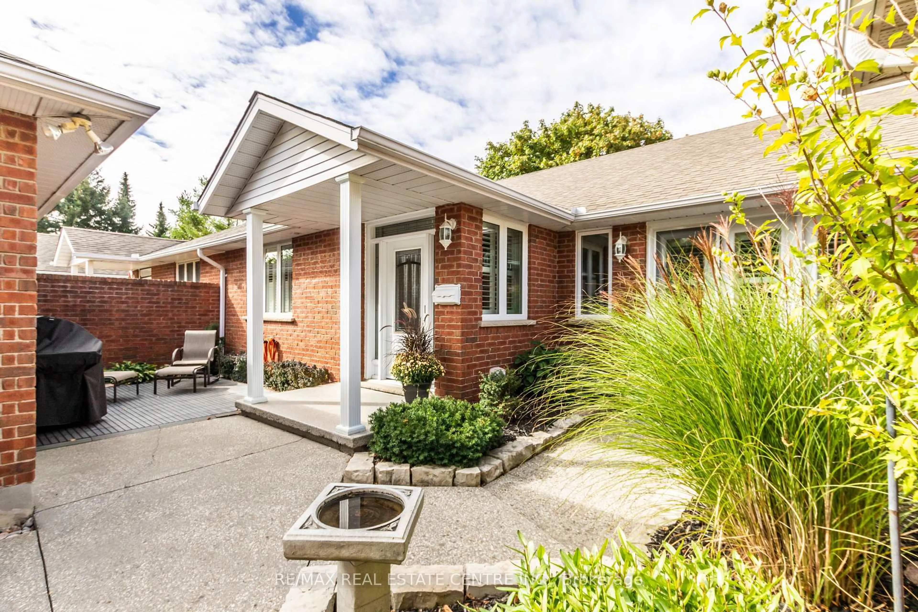 Home with brick exterior material, street for 71 Beasley Cres #16, Cambridge Ontario N1T 1P5