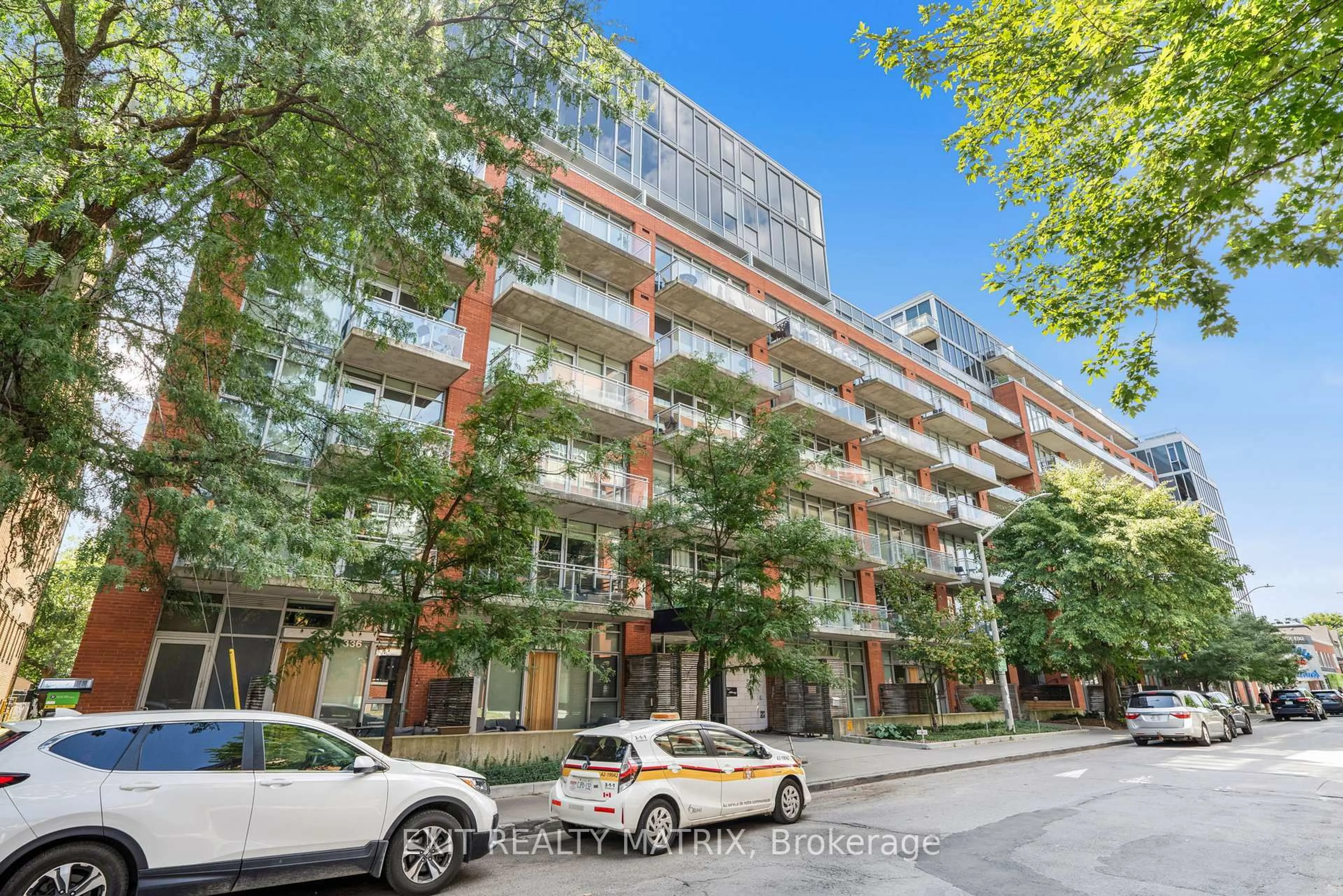 Unknown for 340 Mcleod St #749, Ottawa Ontario K2P 1A4
