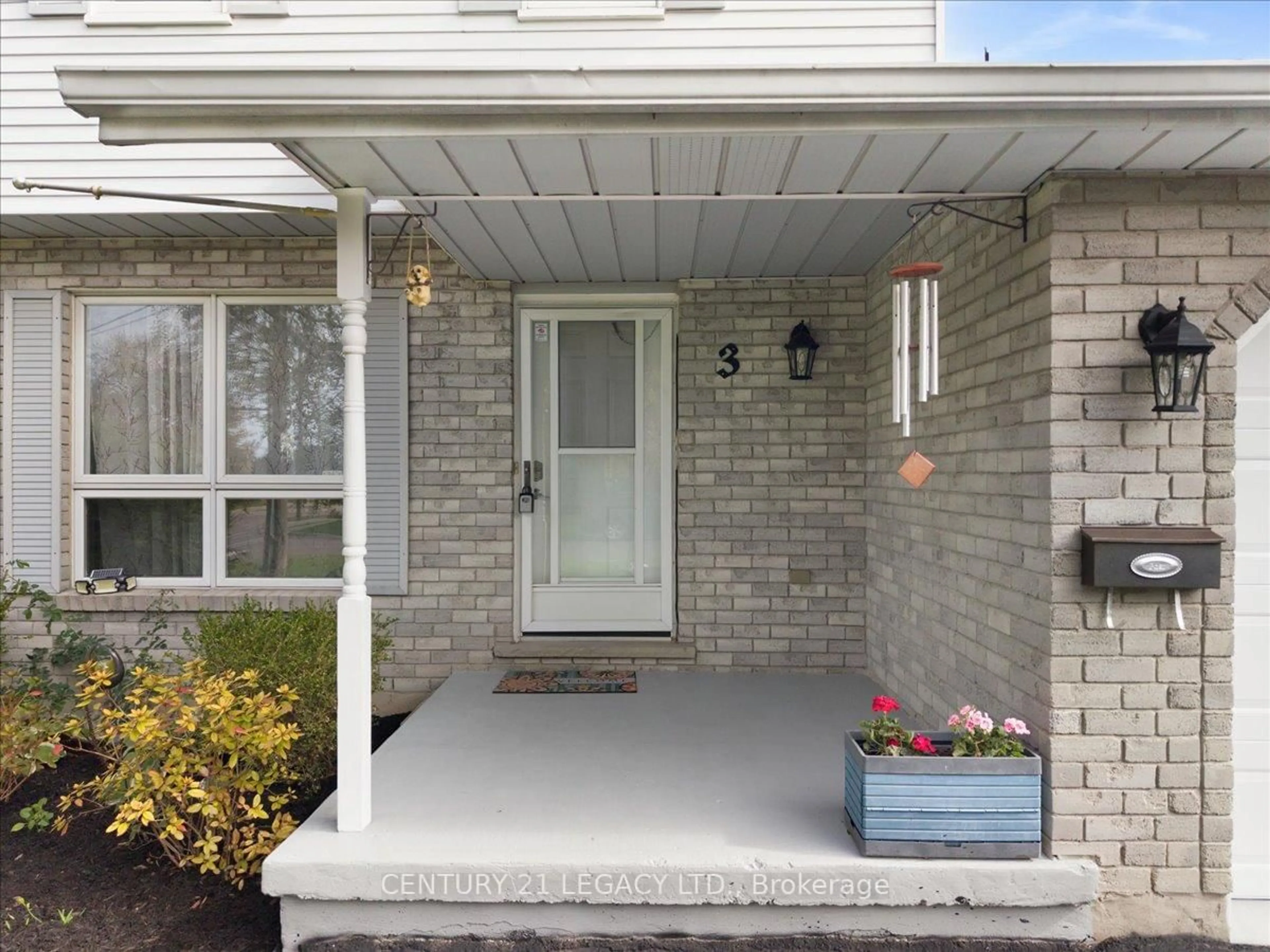Unknown for 3 Nelson Ave, Kitchener Ontario N2K 1C7