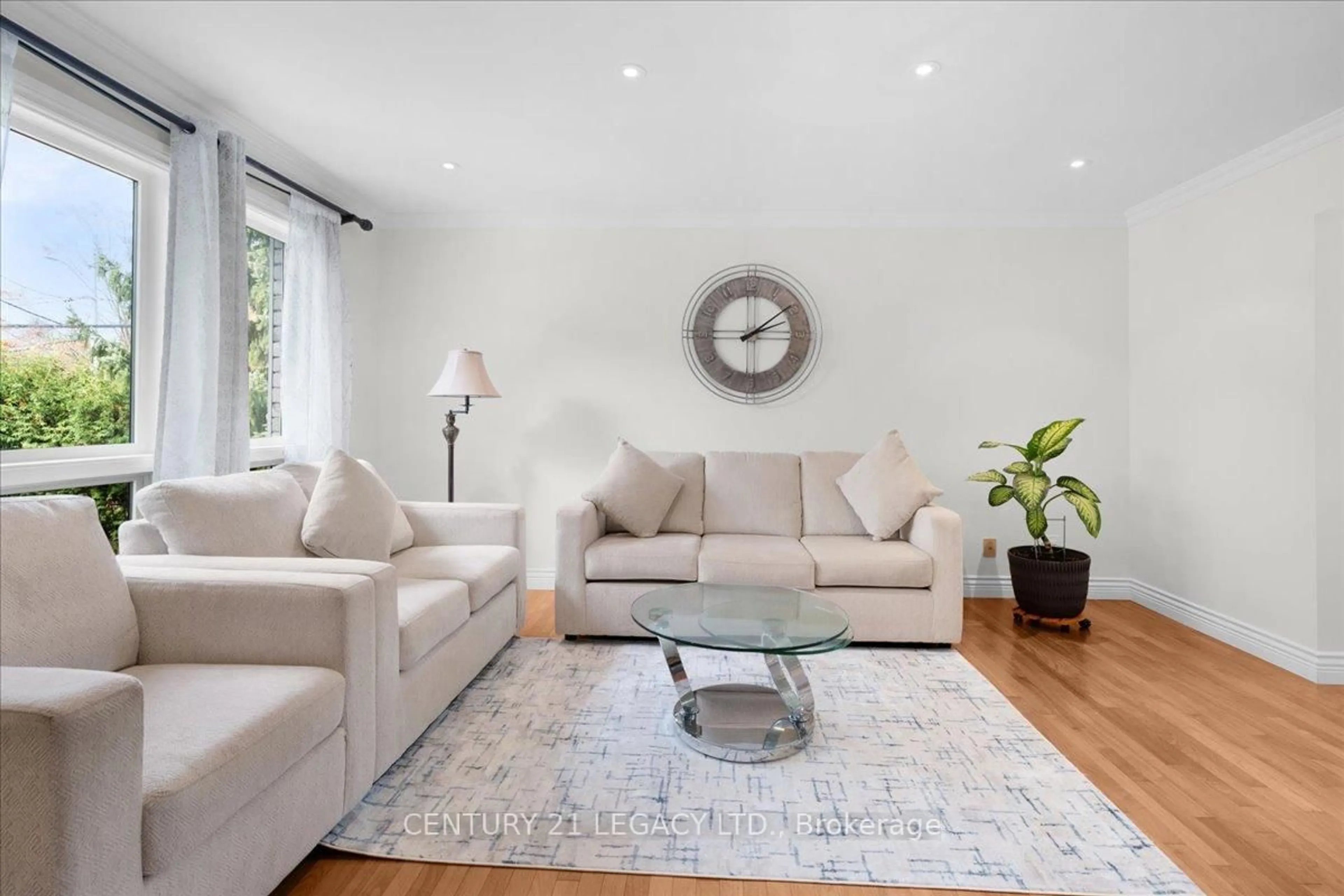 Living room with furniture, unknown for 3 Nelson Ave, Kitchener Ontario N2K 1C7