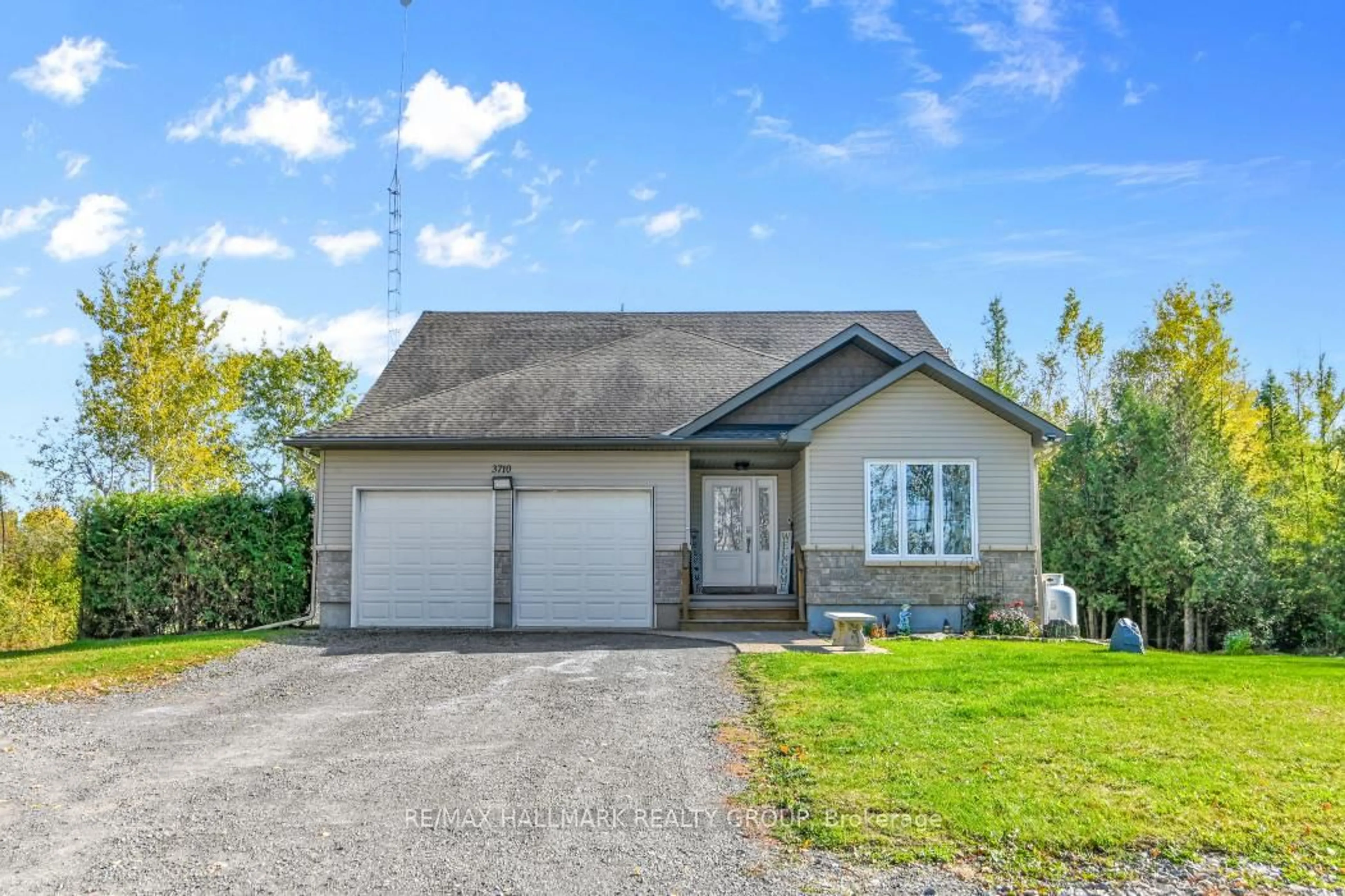 Home with vinyl exterior material, street for 3710 Paden Rd, North Gower Ontario K0A 2T0