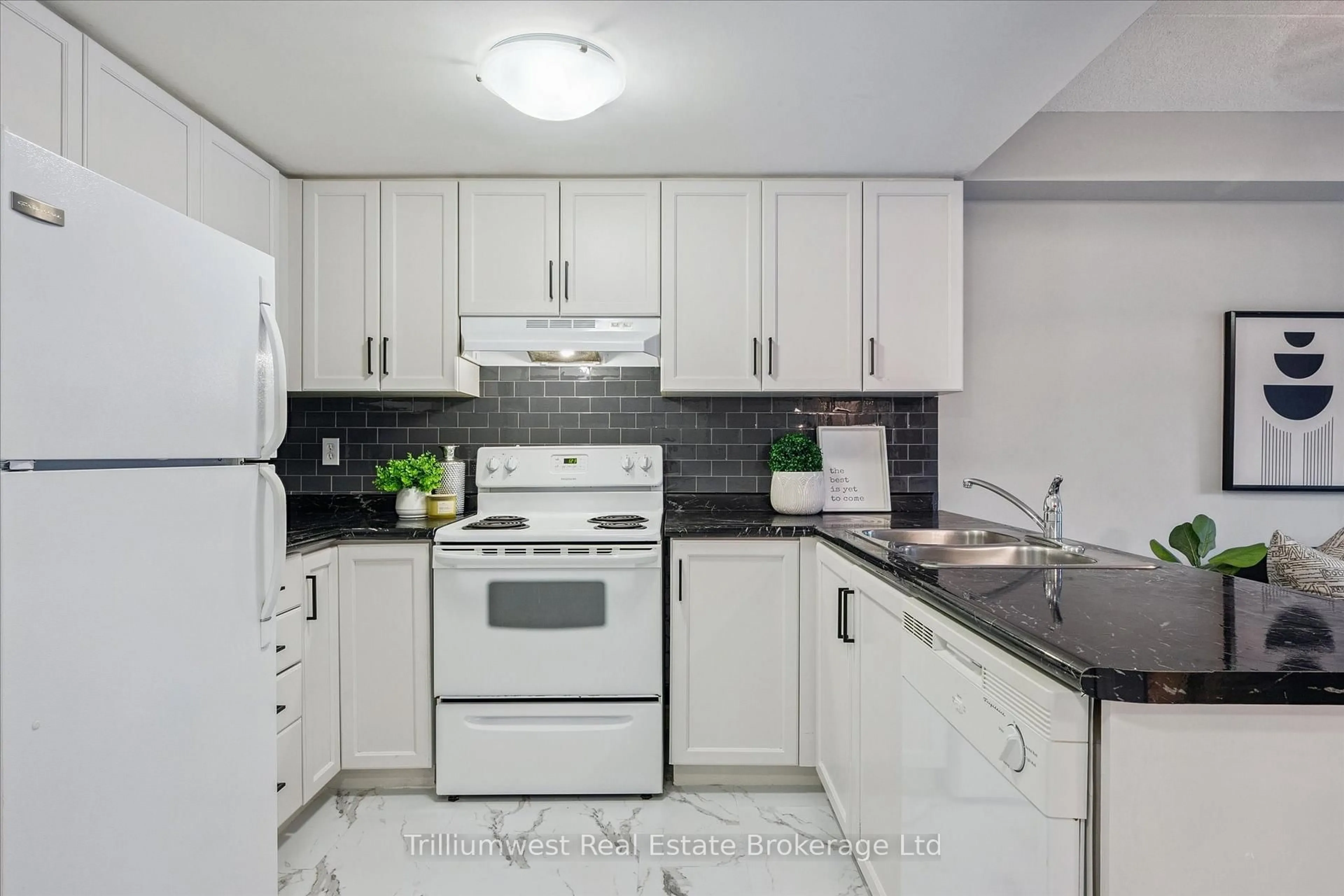 Standard kitchen, ceramic/tile floor for 39 Goodwin Dr #109, Guelph Ontario N1L 0E5