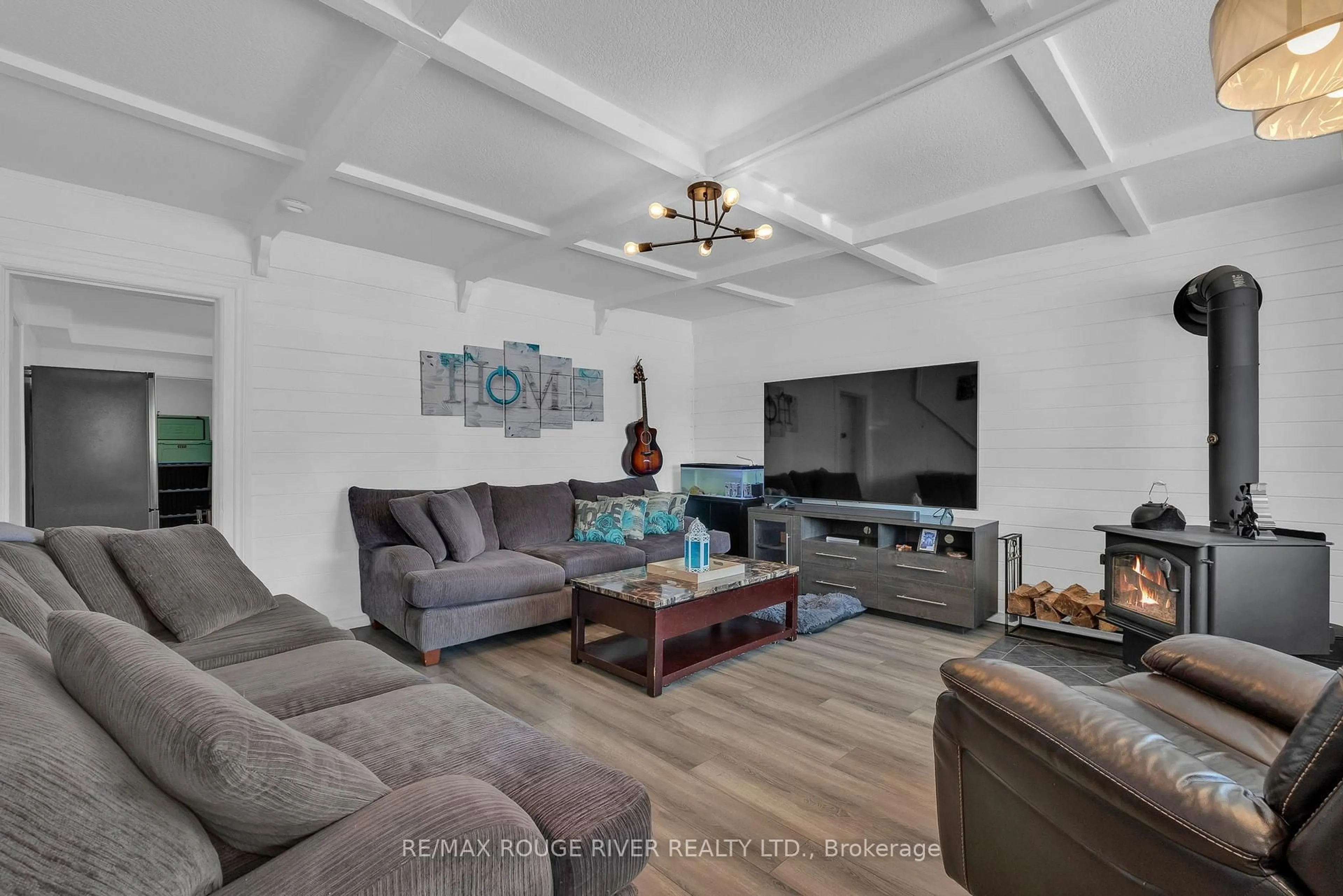 Living room with furniture, unknown for 76 Princess St, Quinte West Ontario K8V 1T4