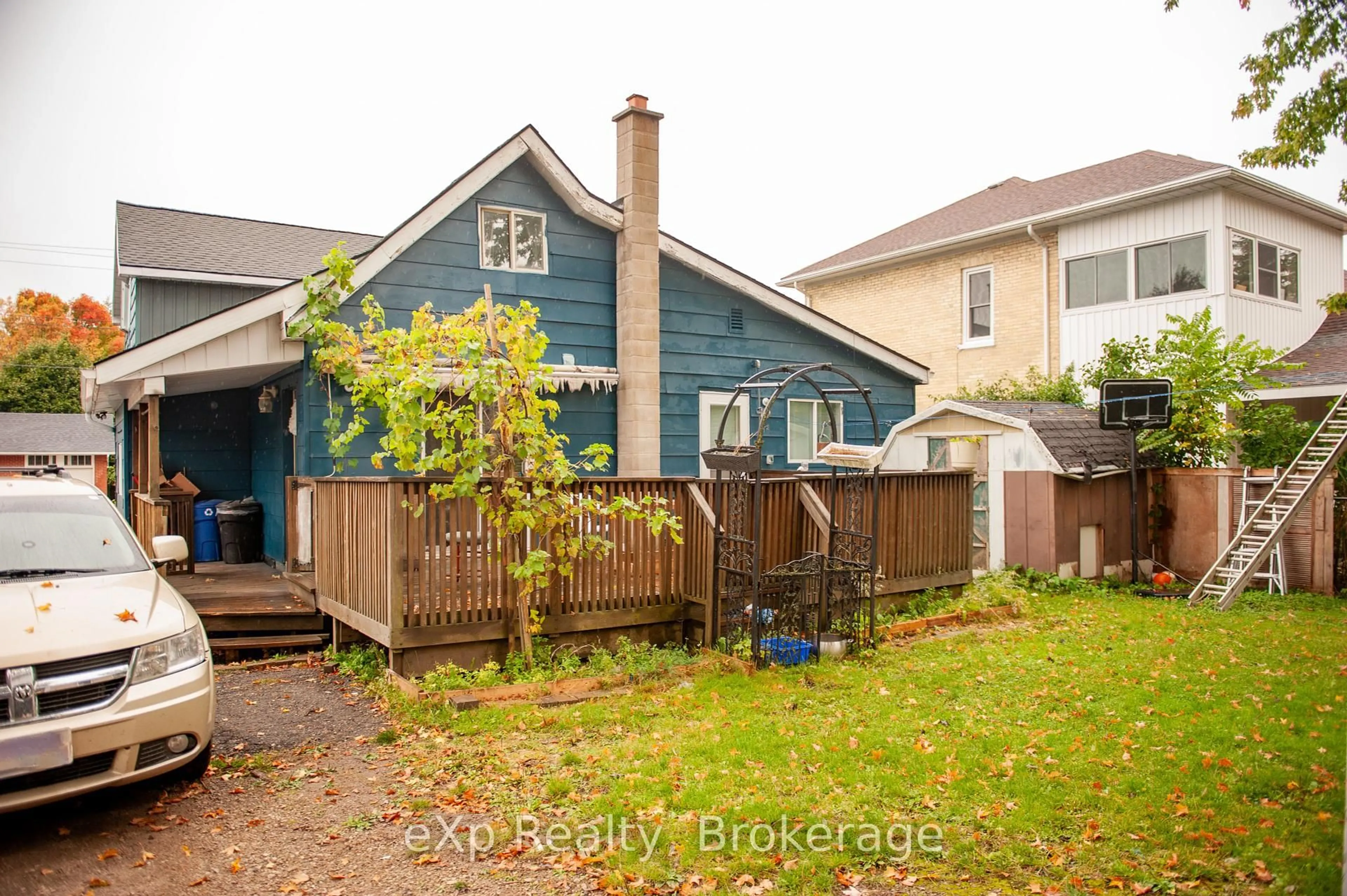 Patio, street for 191 FRANCES St, North Huron Ontario N0G 2W0