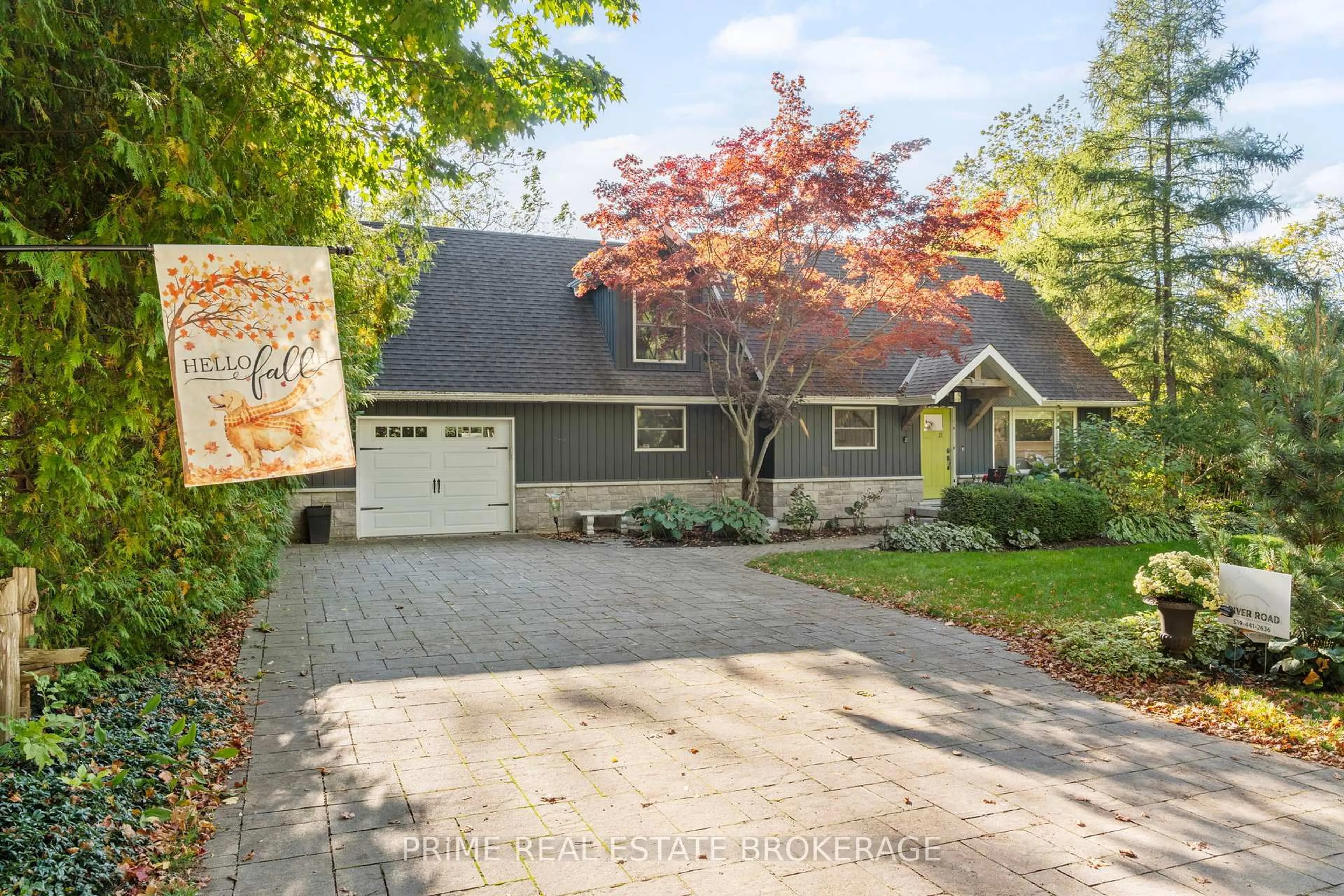 Home with vinyl exterior material, street for 21 Chiniquy St, Bluewater Ontario N0M 1G0