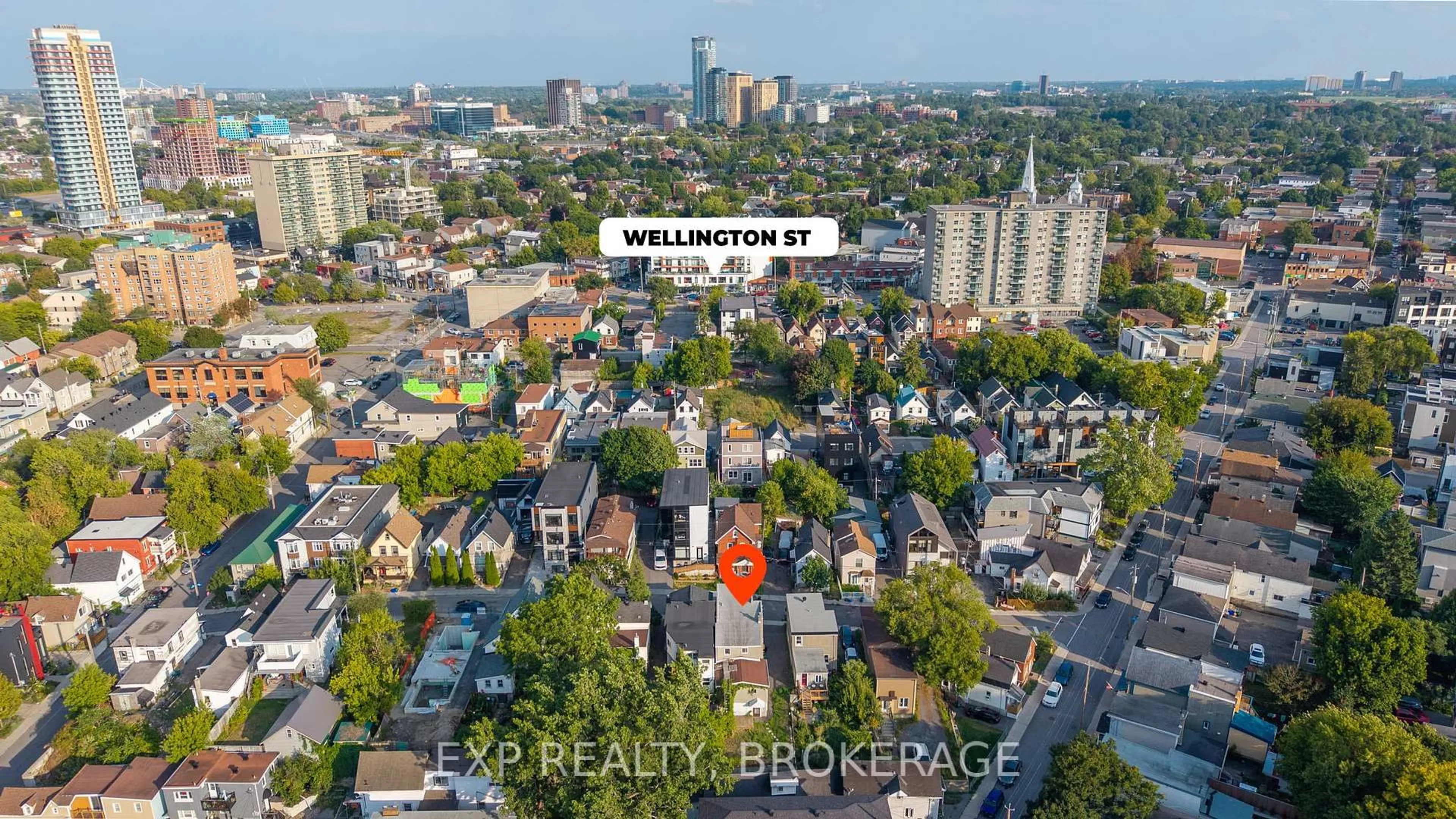 A pic from outside/outdoor area/front of a property/back of a property/a pic from drone, city buildings view from balcony for 23 Lowrey St, Ottawa Ontario K1Y 2S5