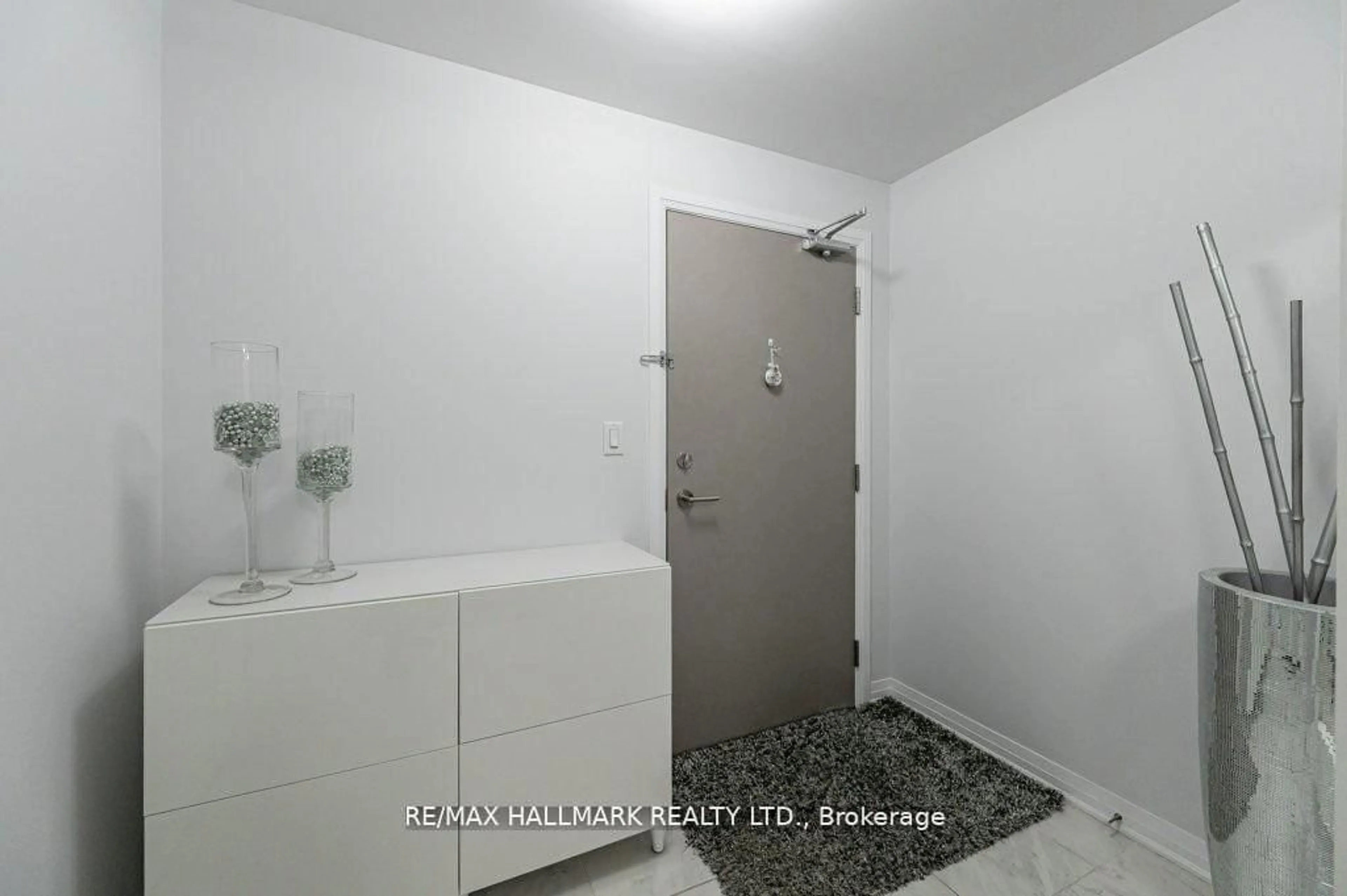 Unknown for 10 Concord Pl #409, Grimsby Ontario L3M 0G6