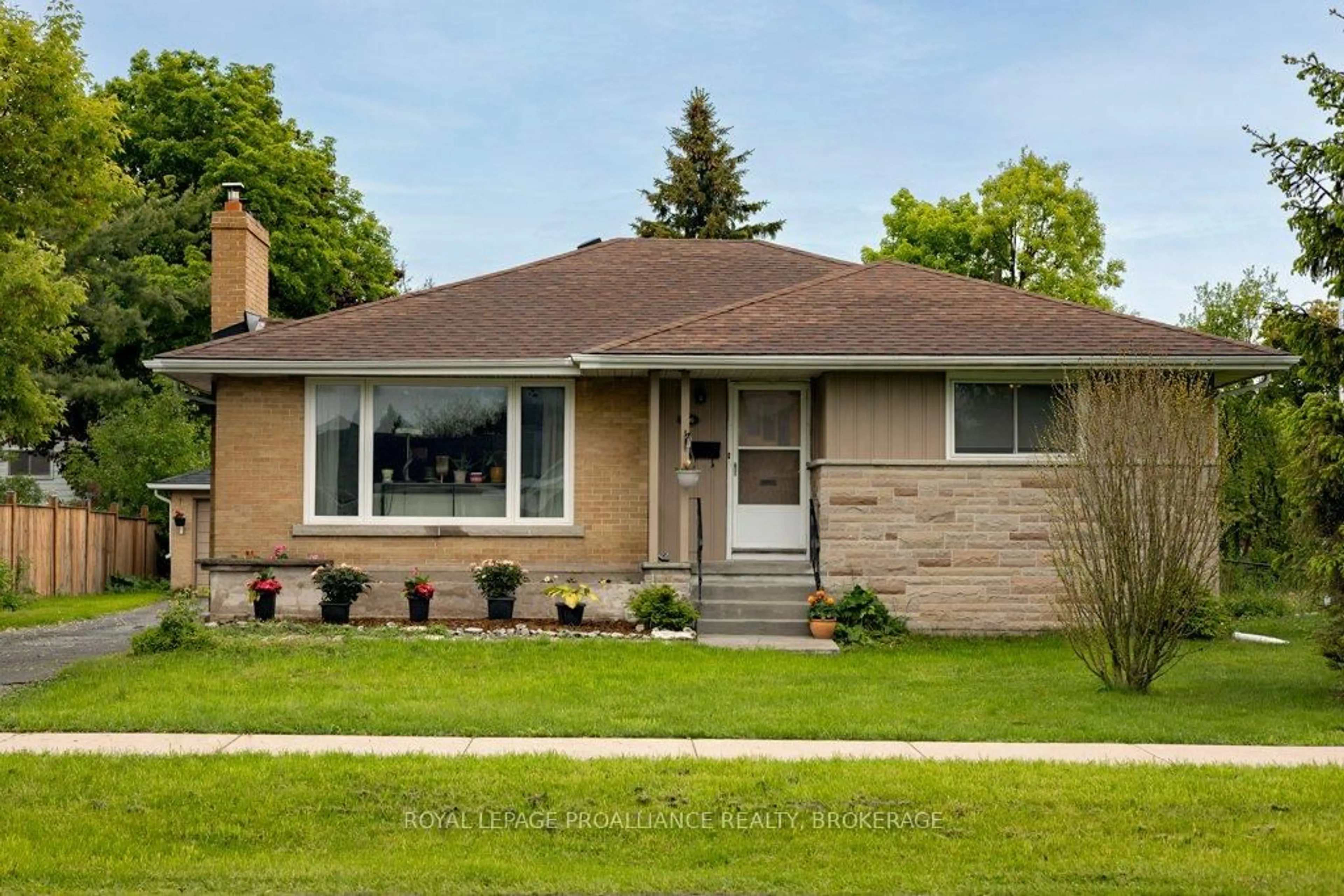 Home with brick exterior material, street for 209 McMahon Ave, Kingston Ontario K7M 3H3