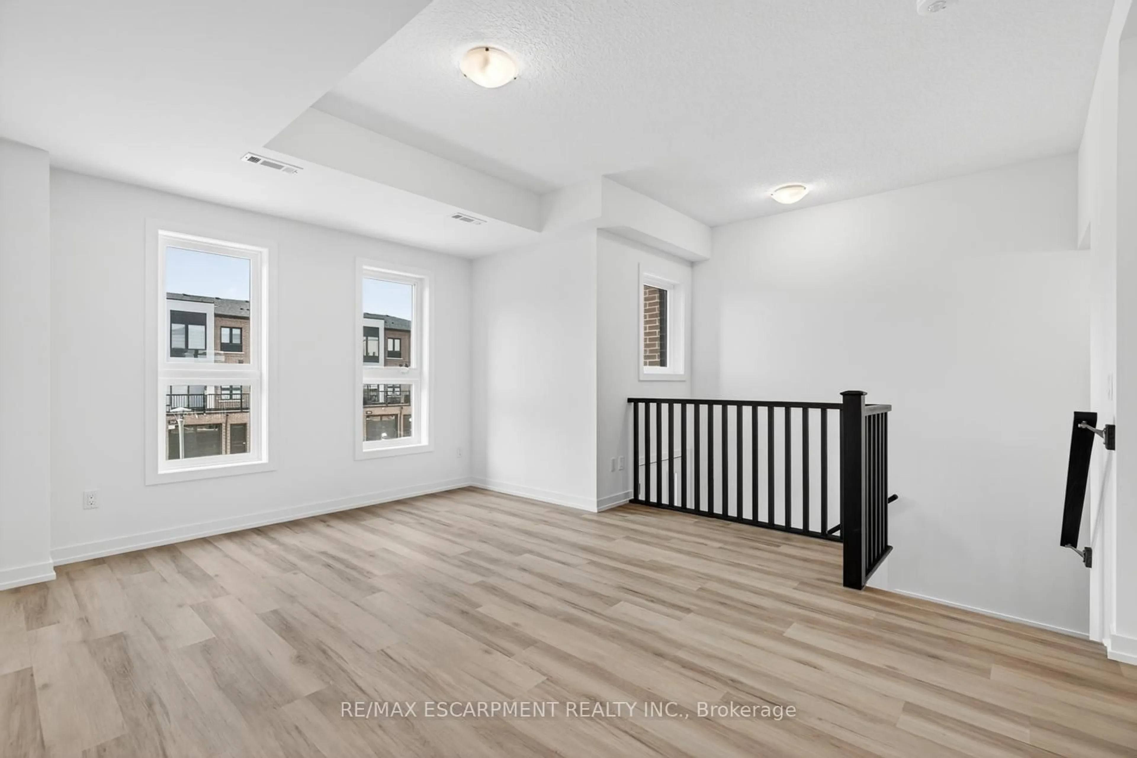 A pic of a room for 70 Kenesky Dr #37, Hamilton Ontario L0R 2H7