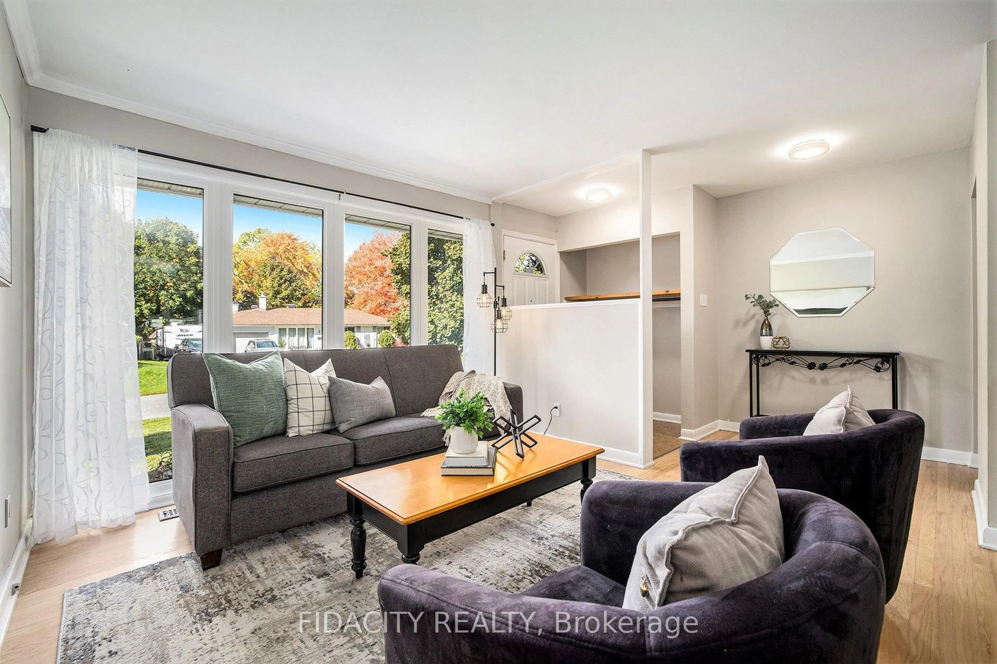Living room with furniture, unknown for 42 Stinson Ave, Ottawa Ontario K2H 6N4
