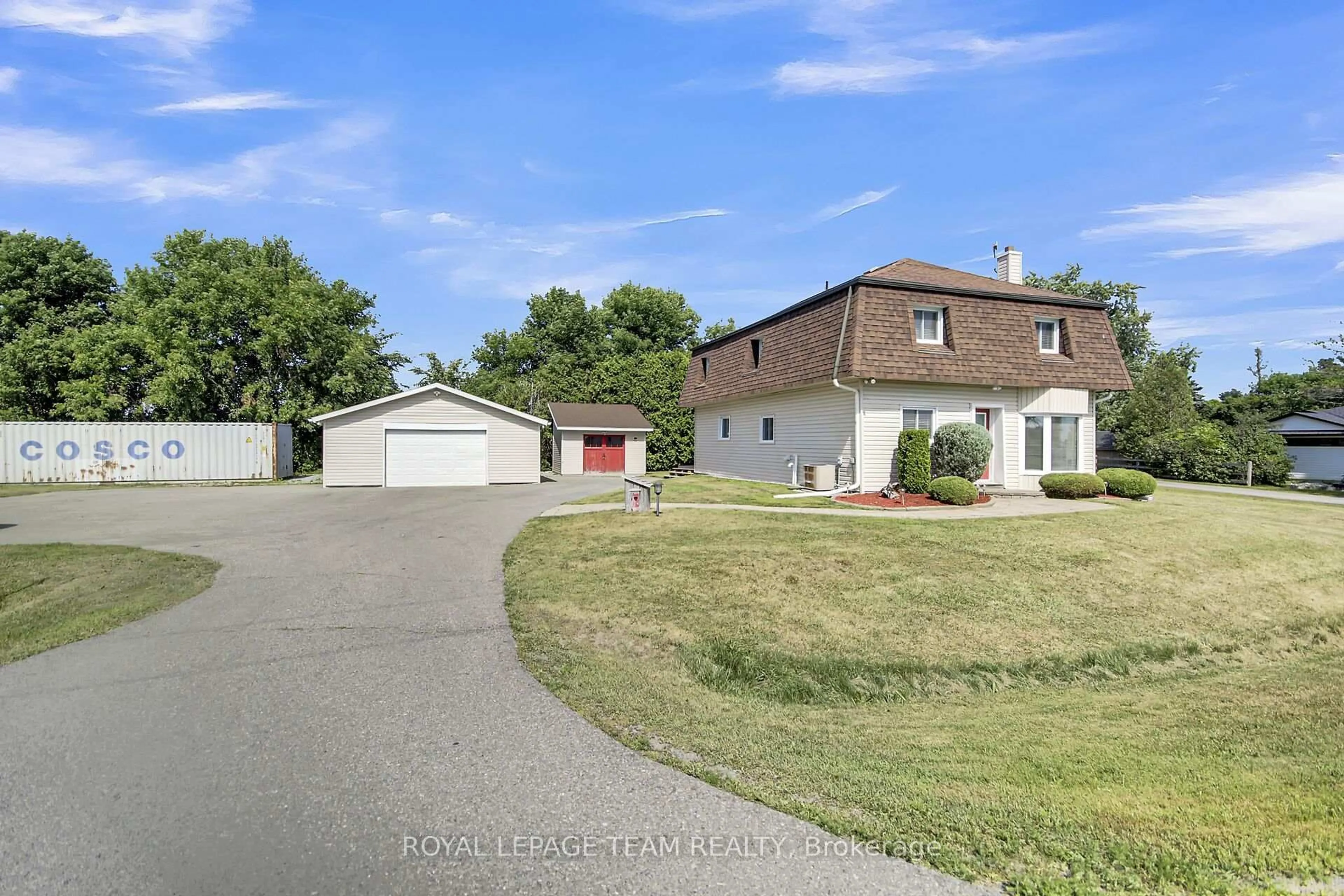 A pic from outside/outdoor area/front of a property/back of a property/a pic from drone, street for 5745 Fourth Line Rd, North Gower Ontario K0A 2T0