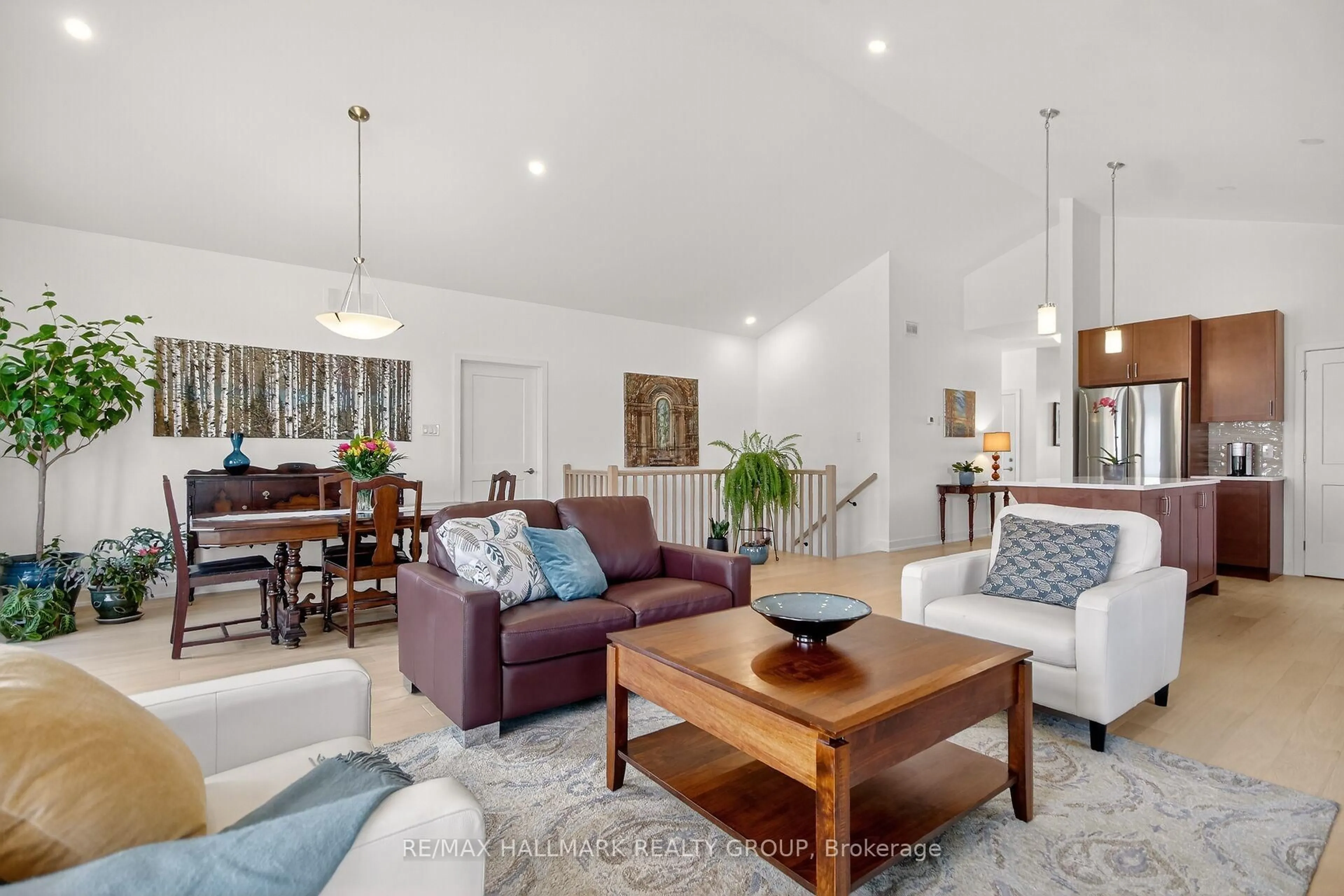 Living room with furniture, unknown for 252 O'Donovan Dr, Carleton Place Ontario K7C 0X4
