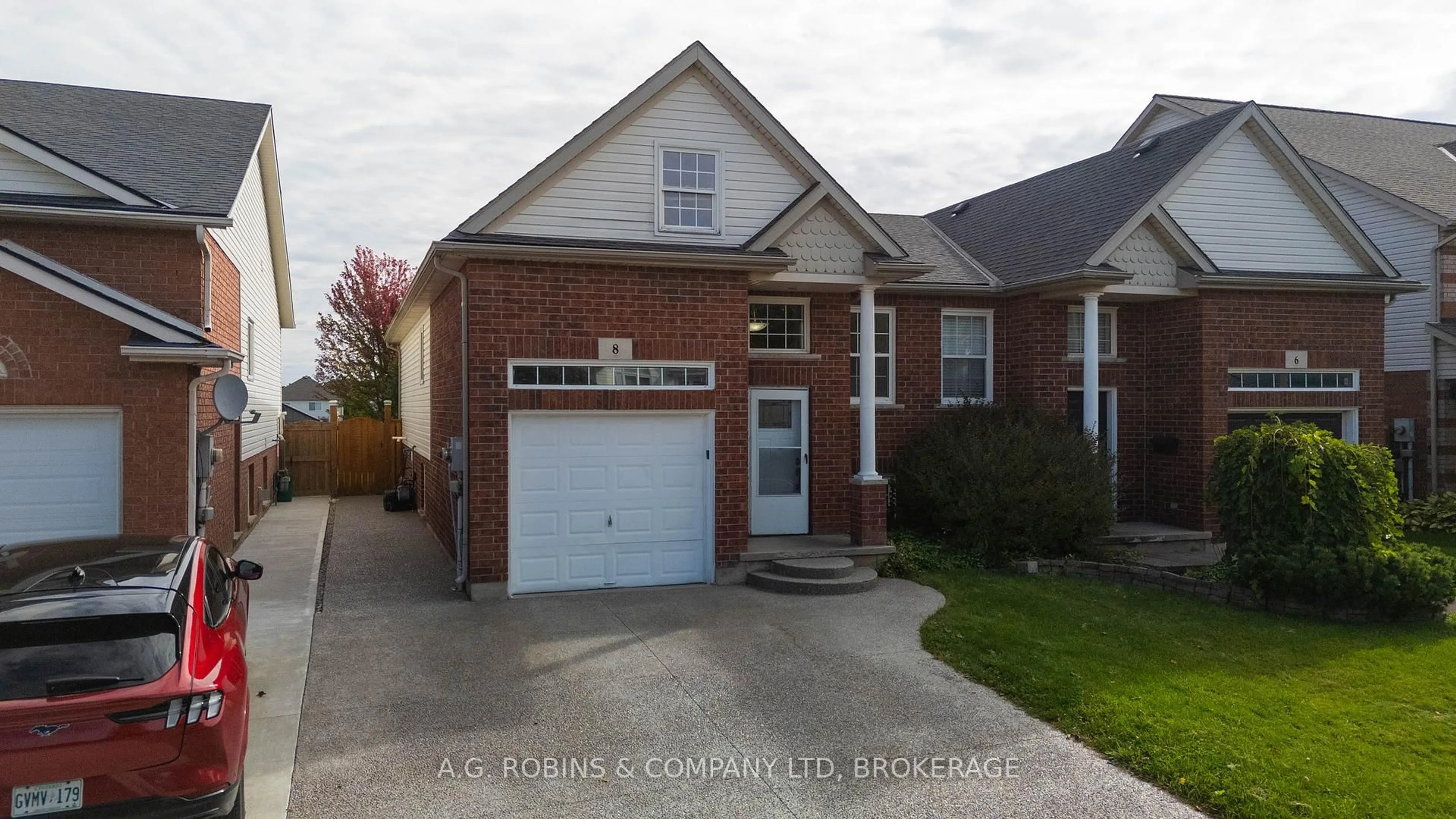 Home with brick exterior material, street for 8 McBride Dr, St. Catharines Ontario L2S 3Y4
