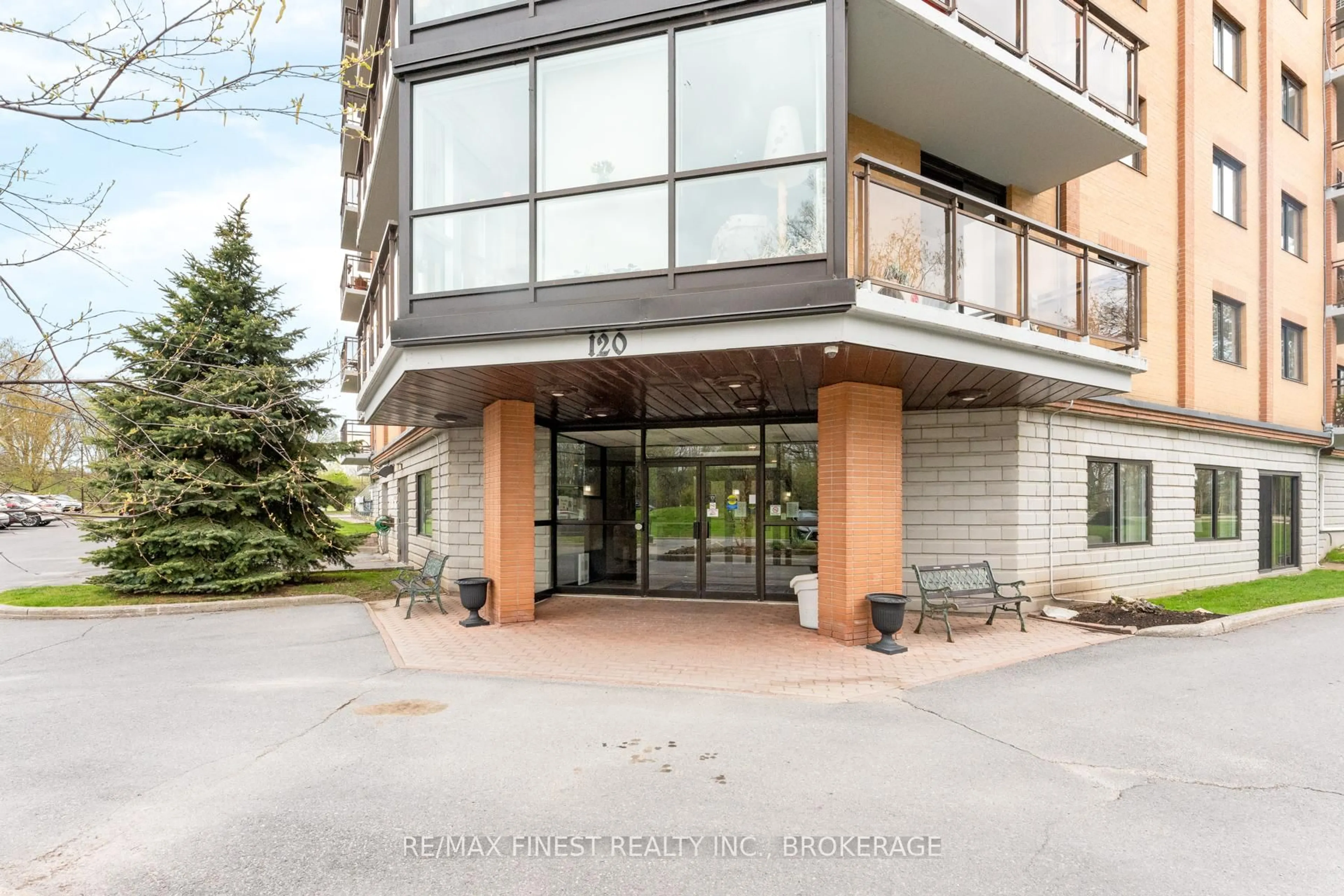 Unknown for 120 Barrett Crt #508, Kingston Ontario K7L 5H6