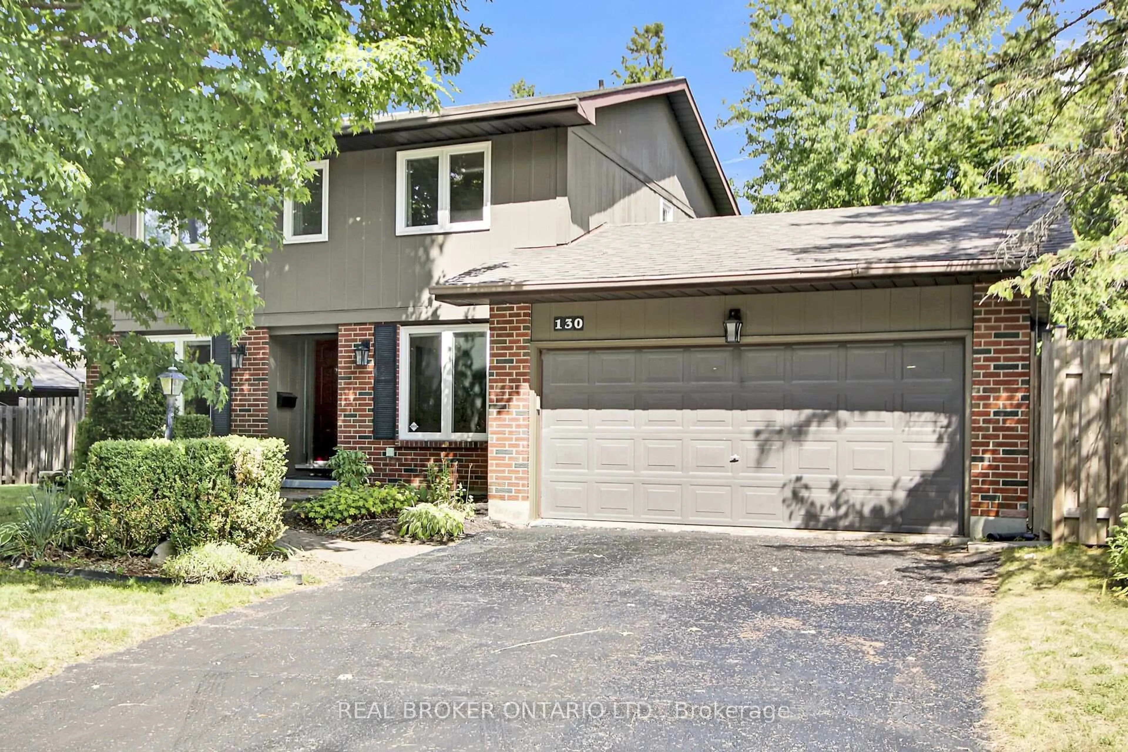 Home with brick exterior material, street for 130 Chimo Dr, Ottawa Ontario K2L 2H6