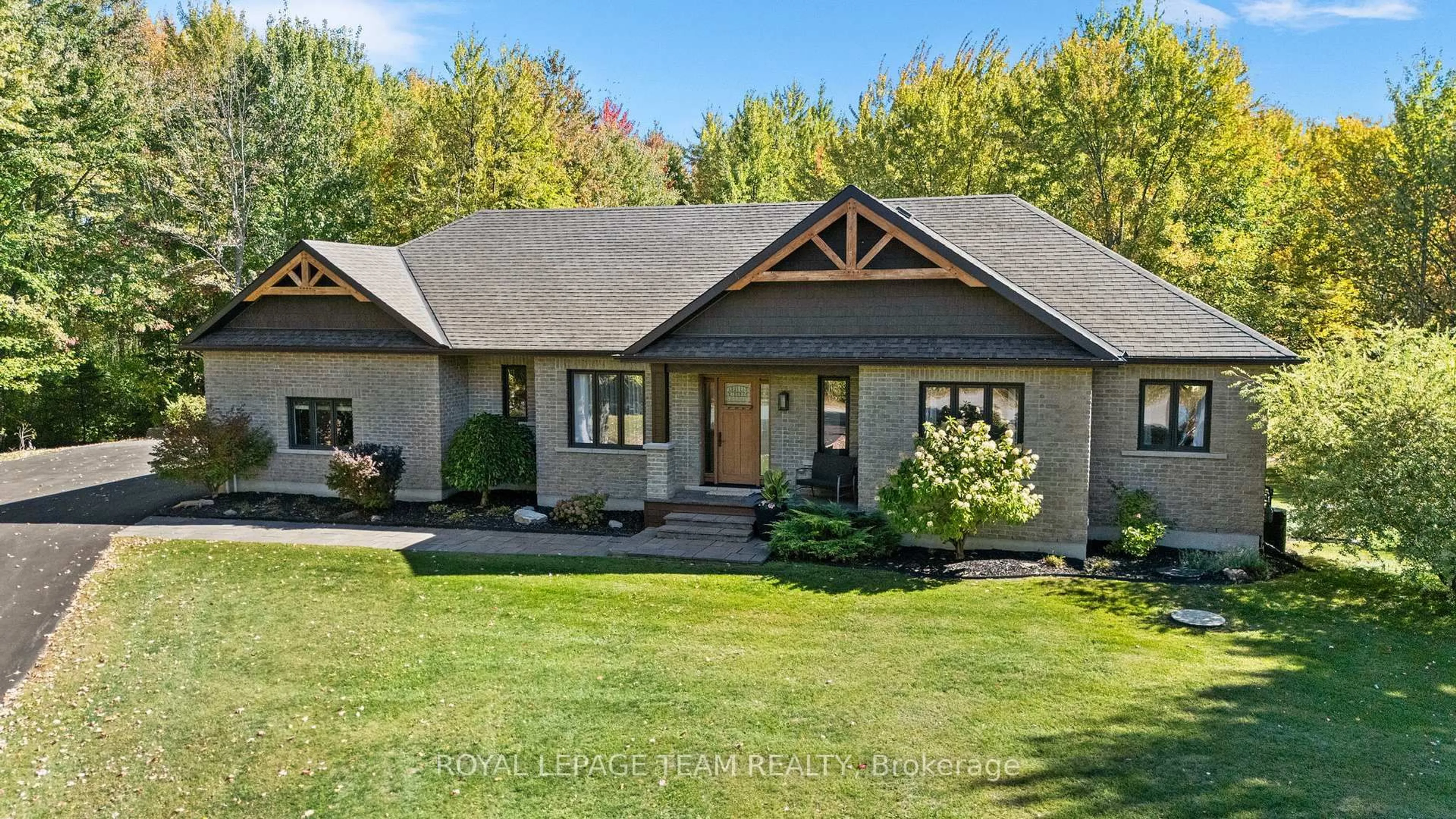 Unknown for 524 Osmond Daley Dr, Carp Ontario K0A 1L0