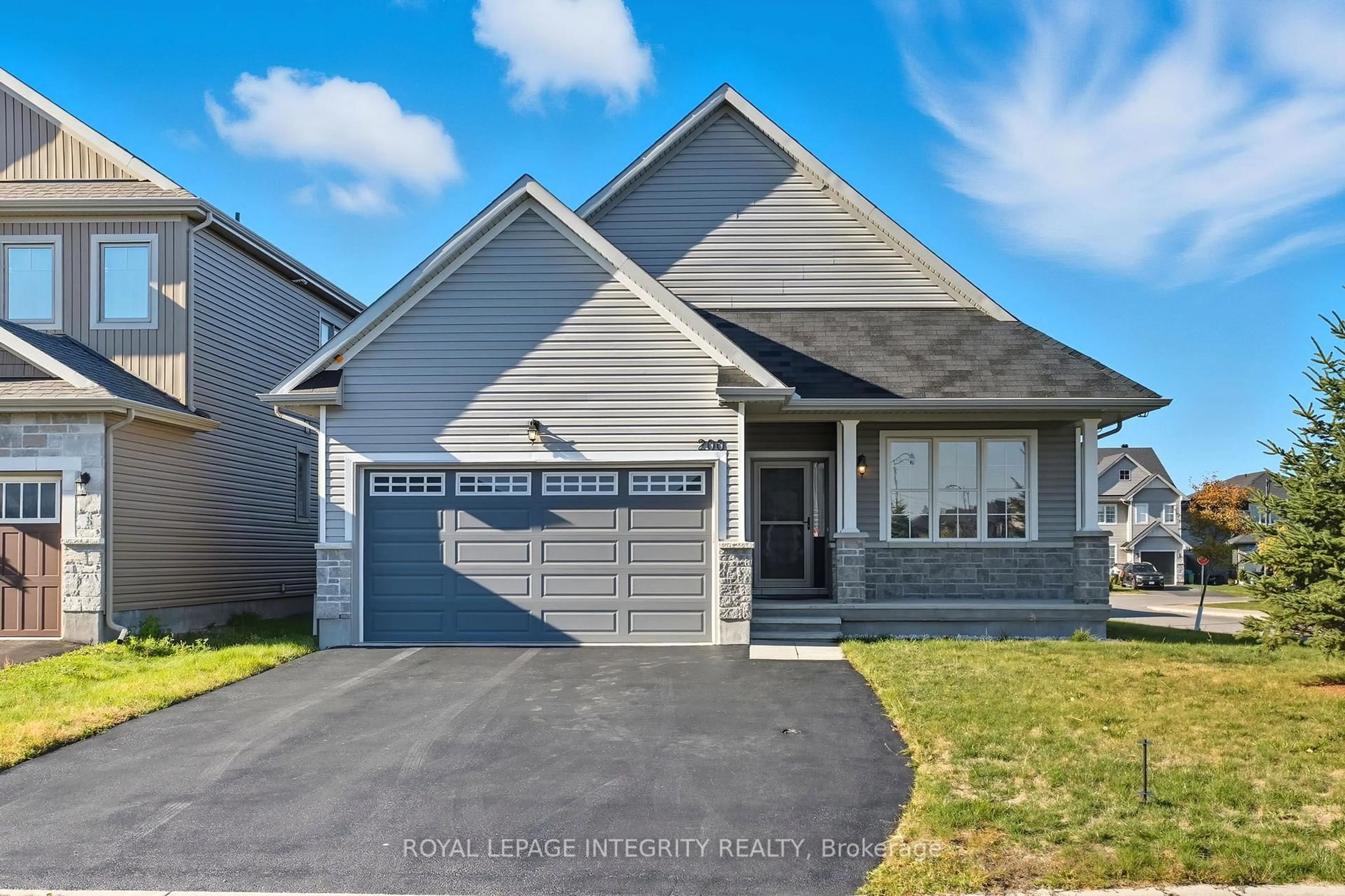Home with vinyl exterior material, street for 200 Rover St, Ottawa Ontario K2V 0G2