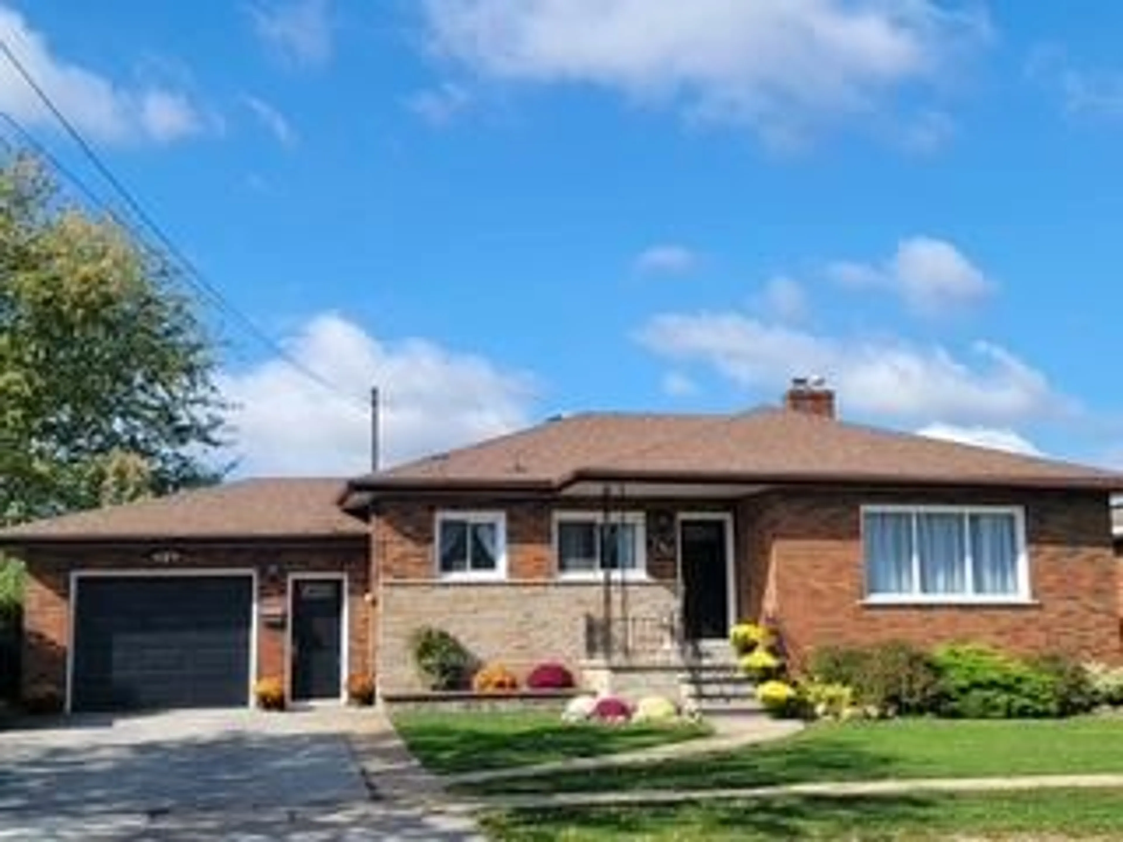Home with brick exterior material, street for 280 Clarke St, Port Colborne Ontario L3K 2G5