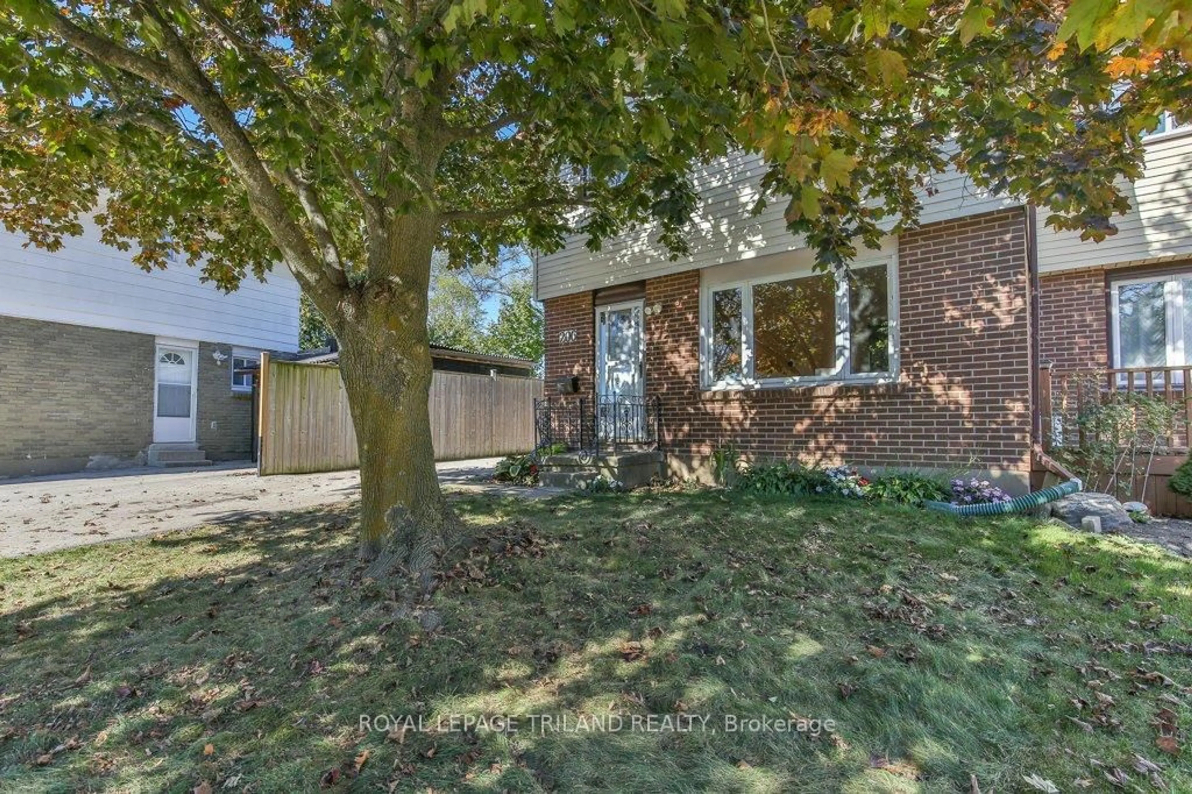 Home with brick exterior material, street for 206 ADMIRAL Dr, London East Ontario N5V 1H8