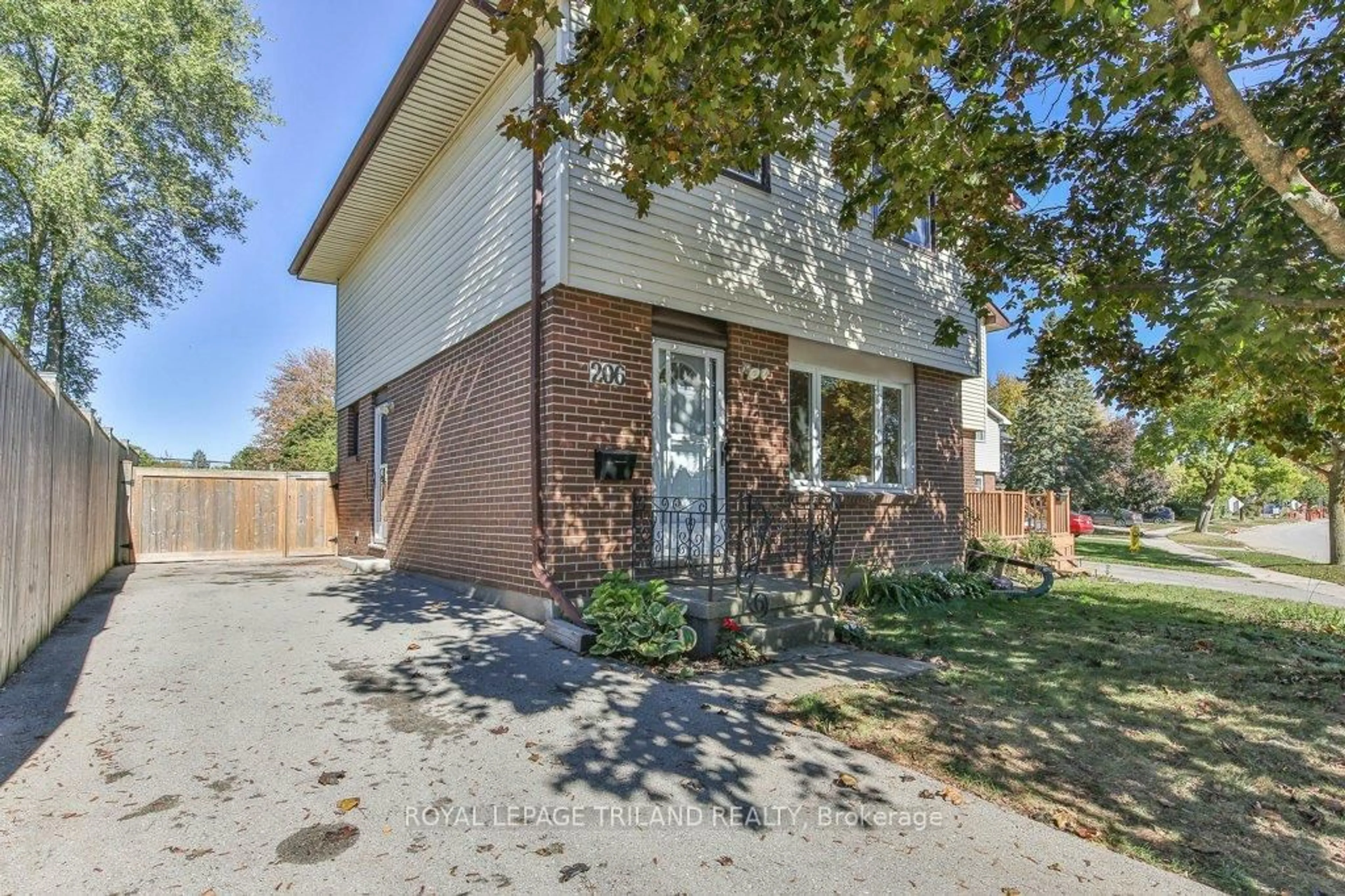 Home with brick exterior material, street for 206 ADMIRAL Dr, London East Ontario N5V 1H8