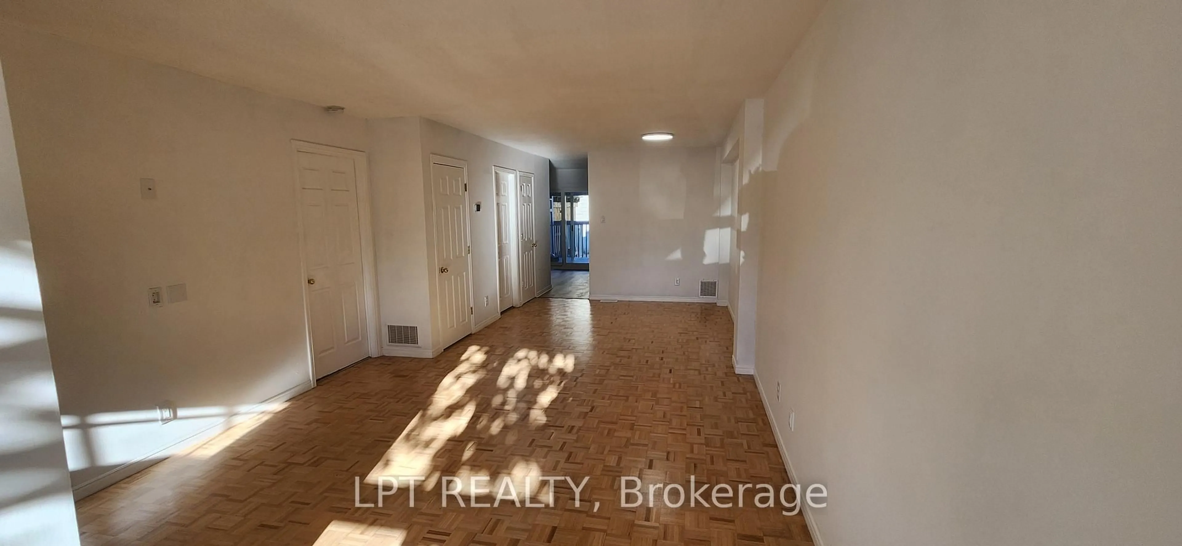 Unknown for 467 Parkdale Ave, Ottawa Ontario K1Y 1H5