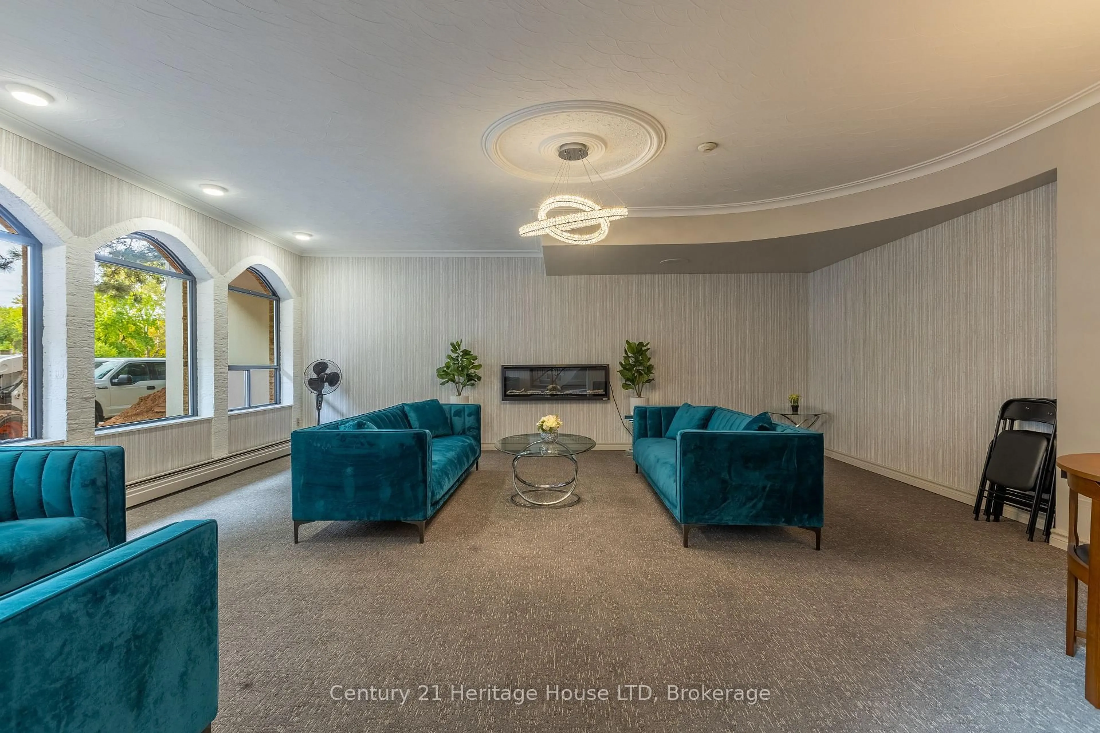 Lobby for 359 Geneva St #904, St. Catharines Ontario L2N 2G5