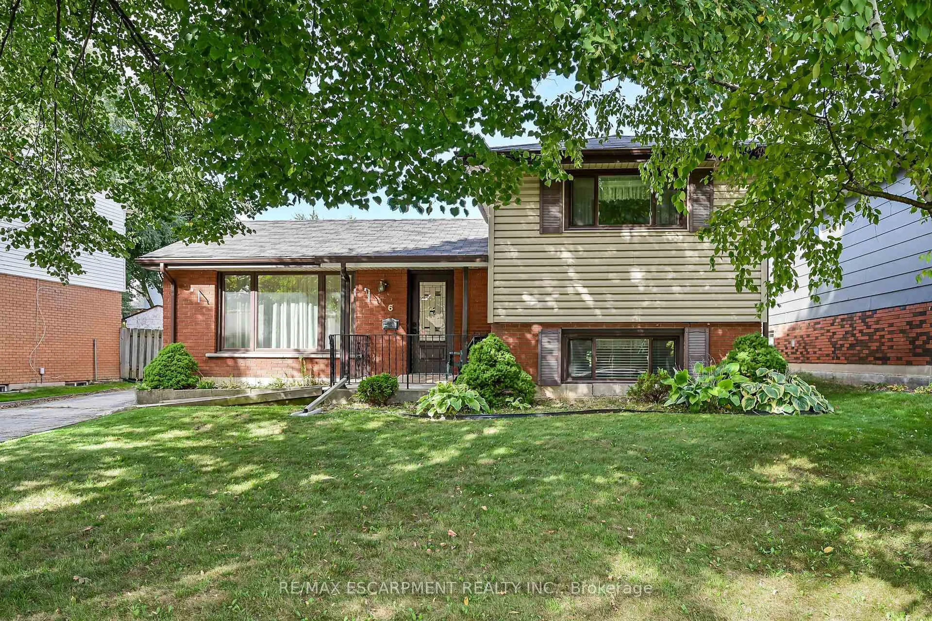 Home with brick exterior material, street for 6 Kirkland Ave, Hamilton Ontario L8V 3V9