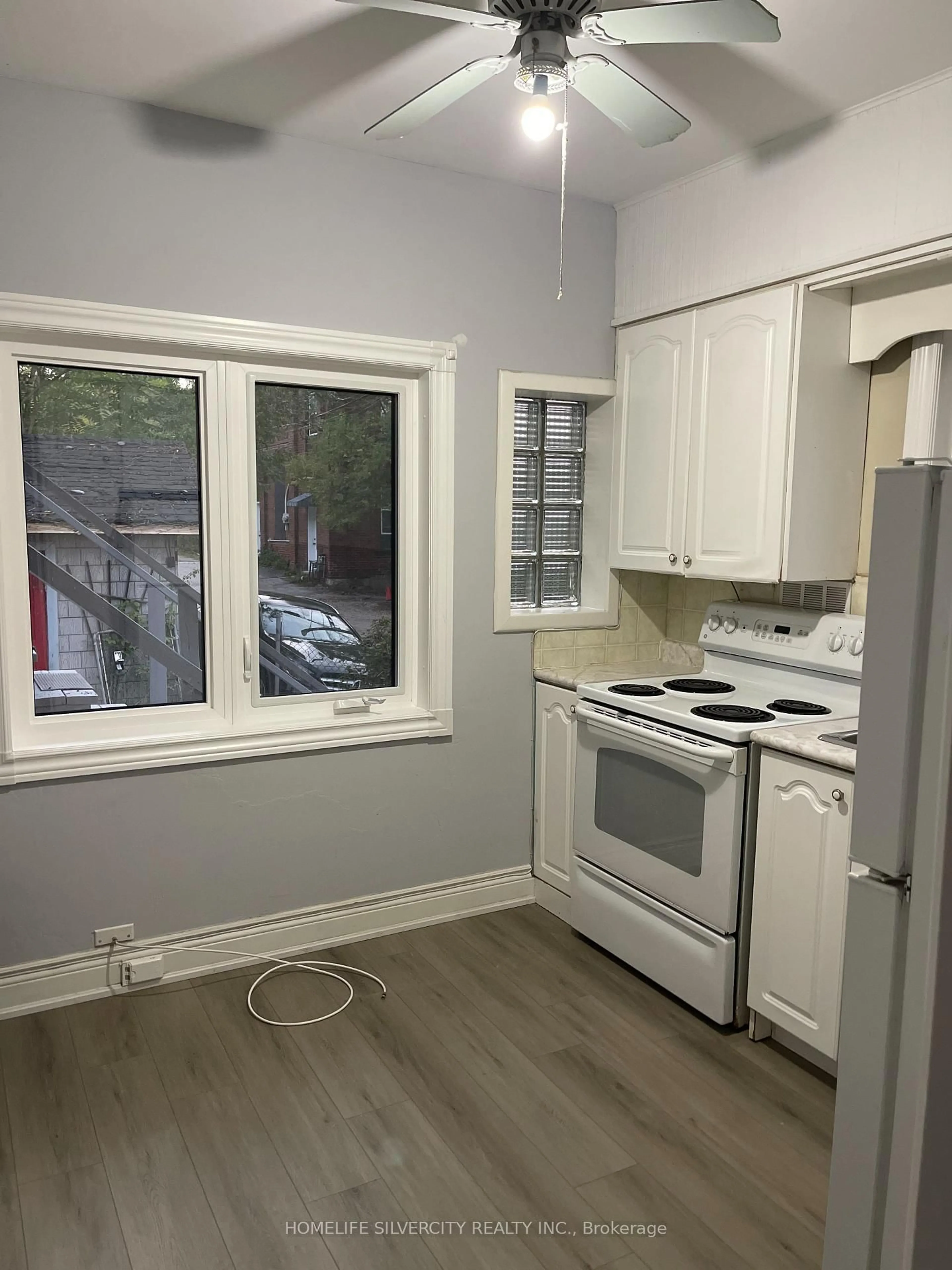Unknown for 435 Aberdeen Ave, Hamilton Ontario L8P 2S4