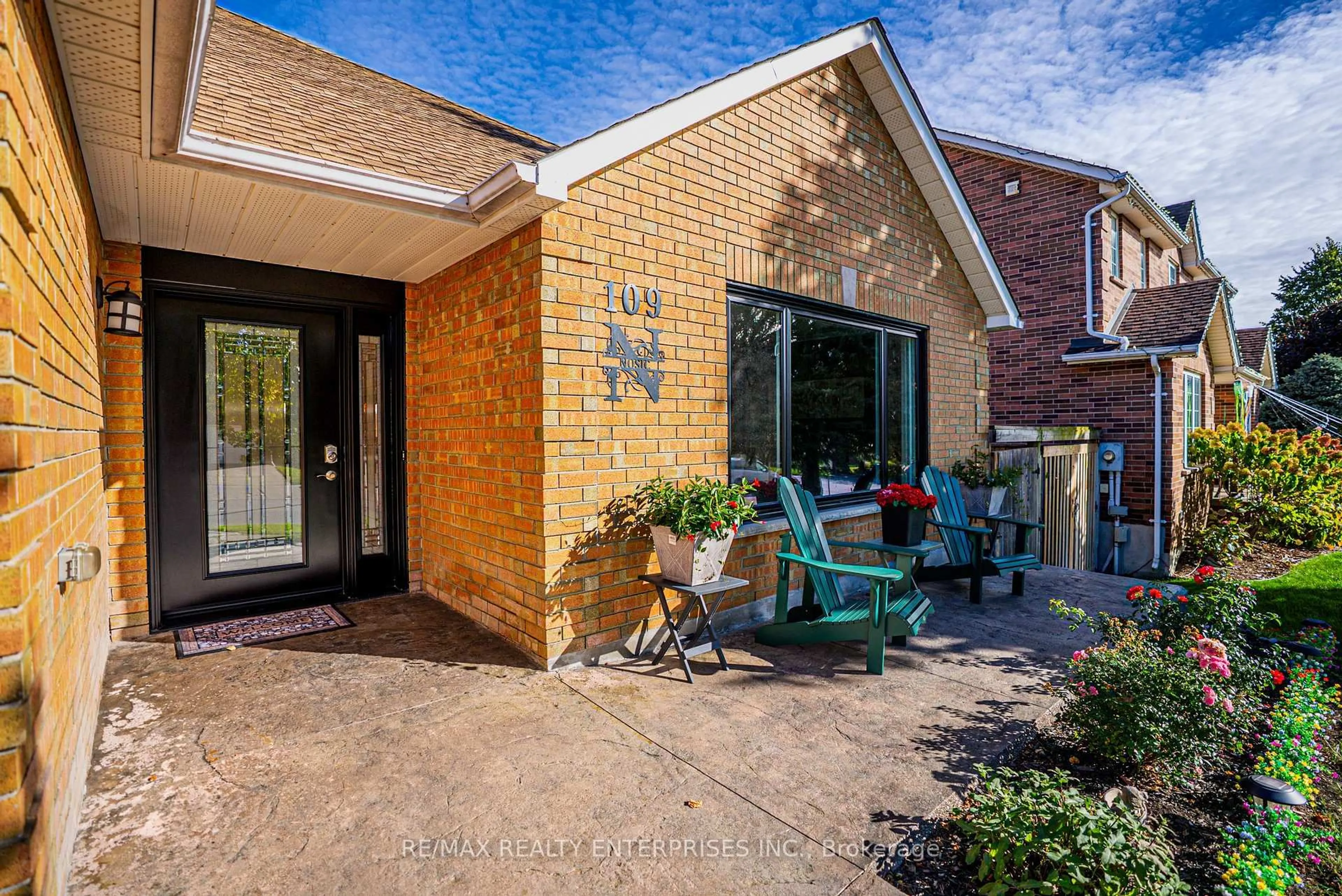 Home with brick exterior material, street for 109 Cowan Blvd, Cambridge Ontario N1T 1K7