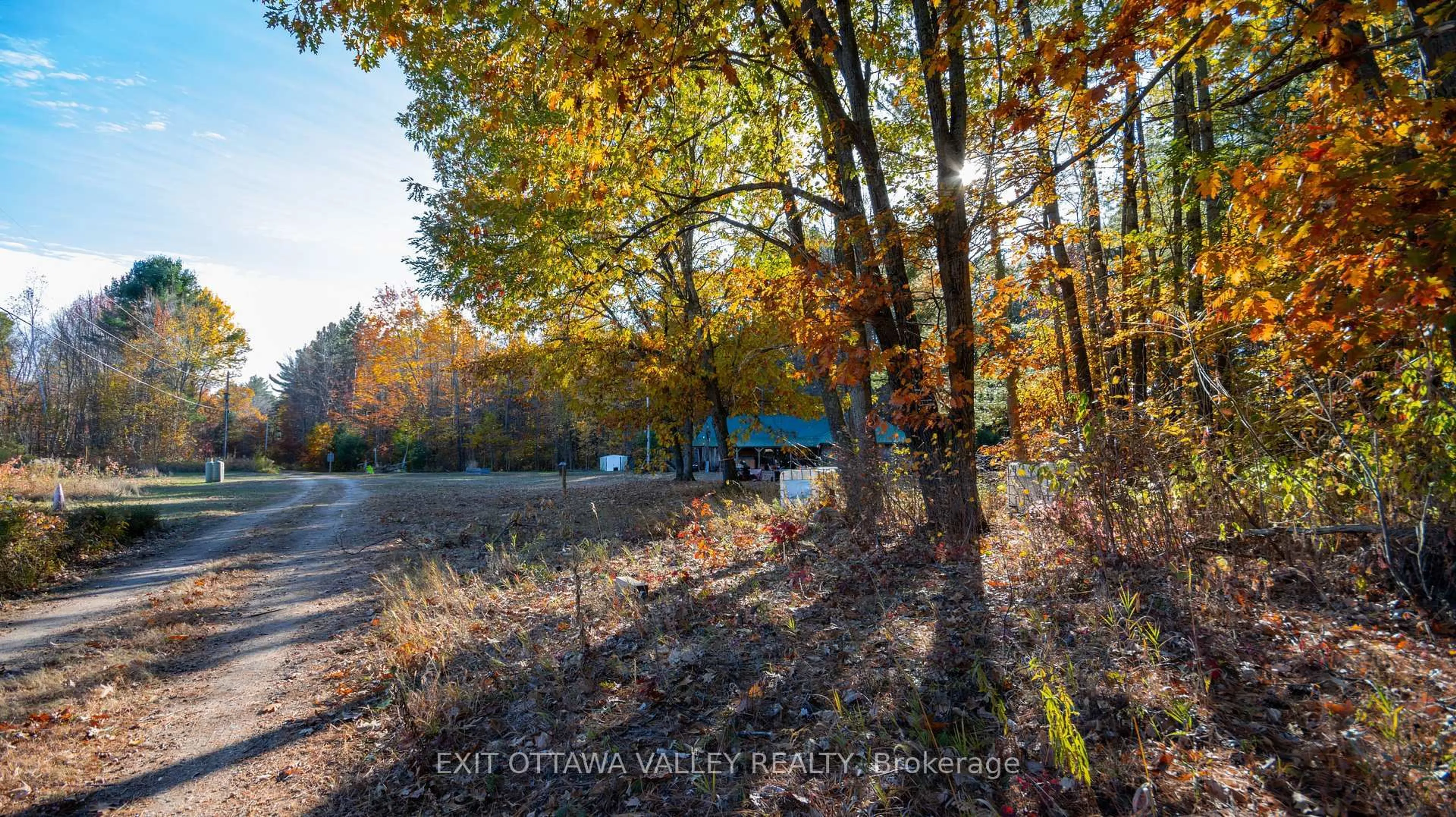 Blurry image for 6 Grannys Lane, Killaloe Ontario K0J 2A0