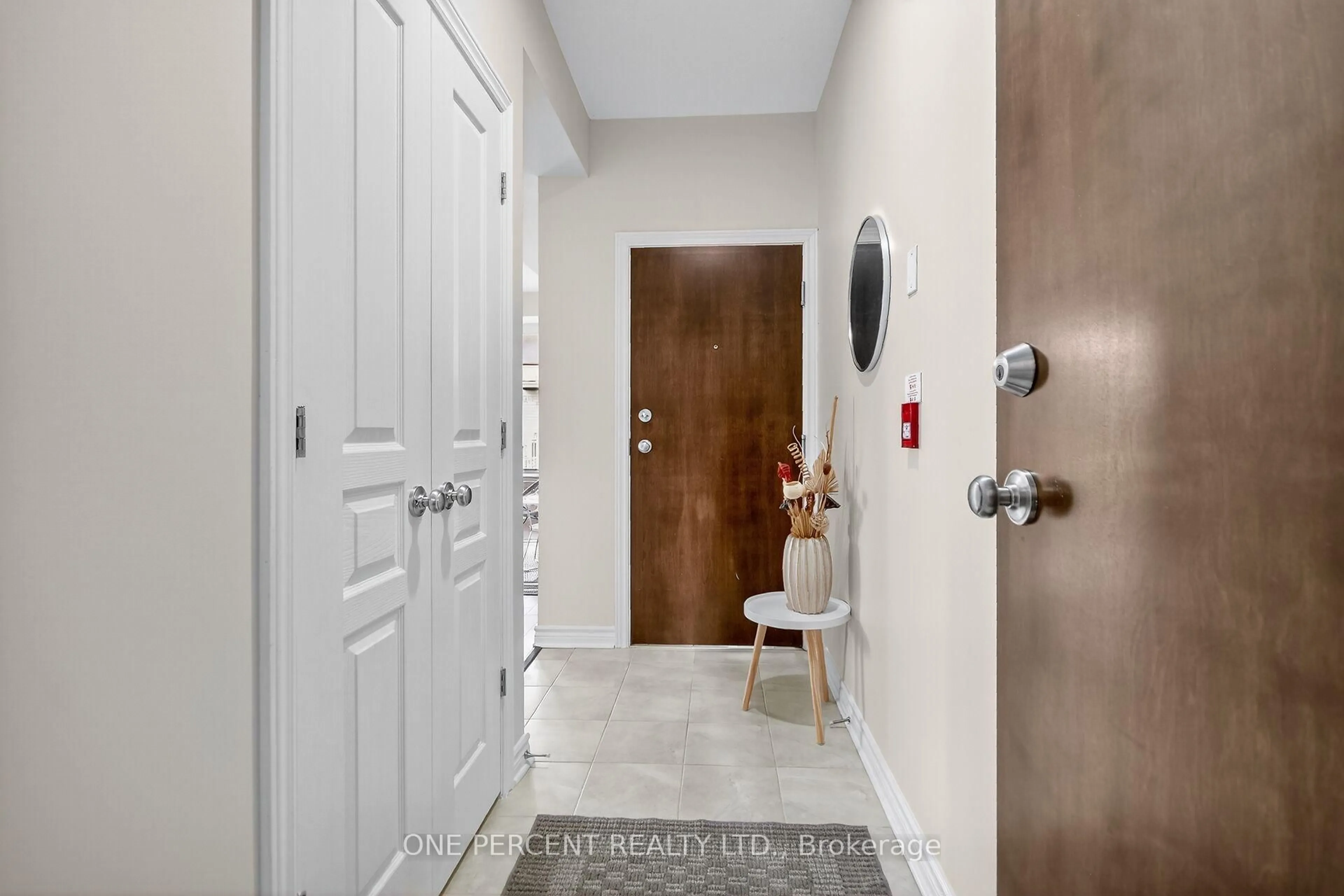 Indoor entryway for 66 Tipperary Private #F, Ottawa Ontario K2J 2T3