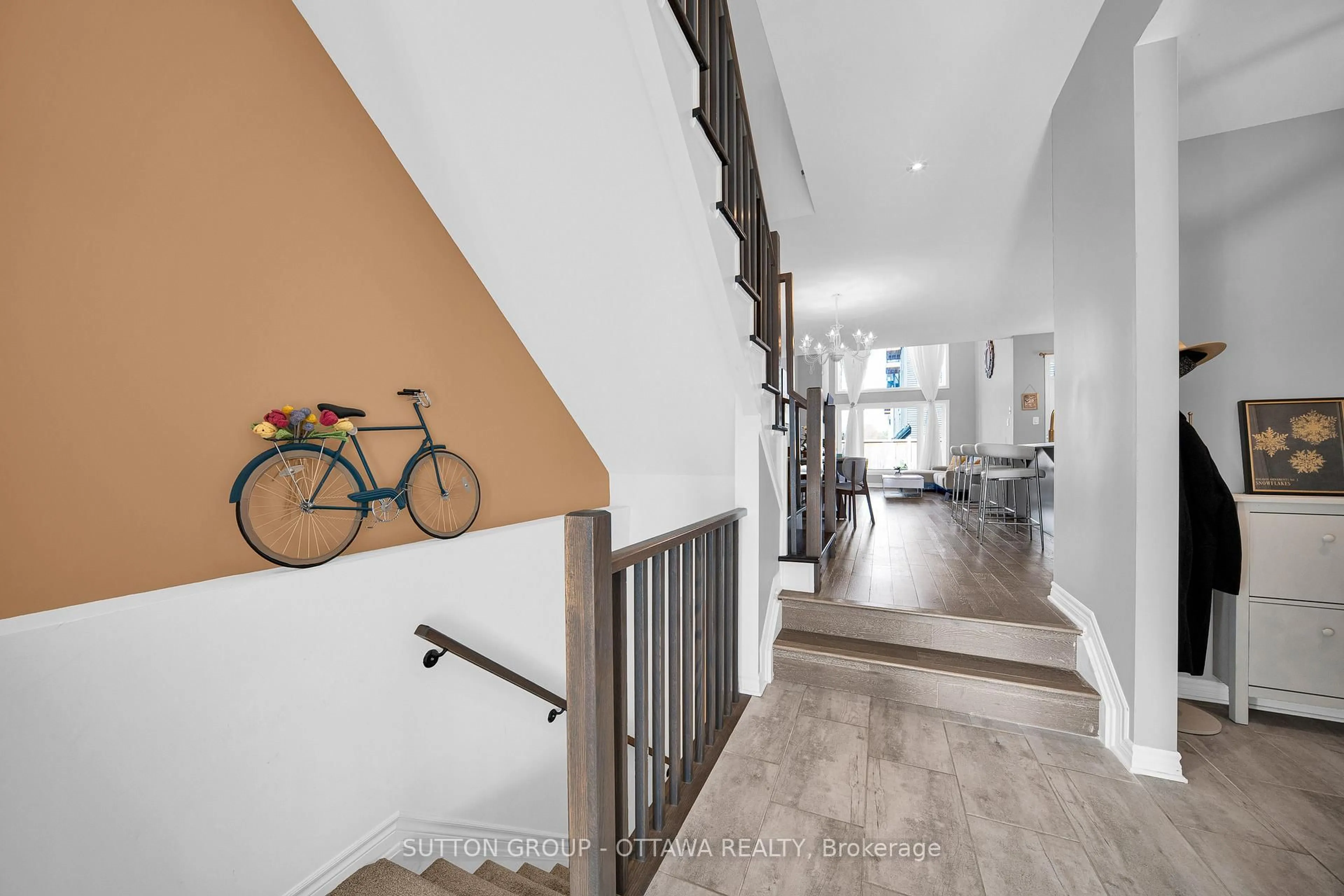 Unknown for 776 Carnelian Cres, Ottawa Ontario K1X 0A8