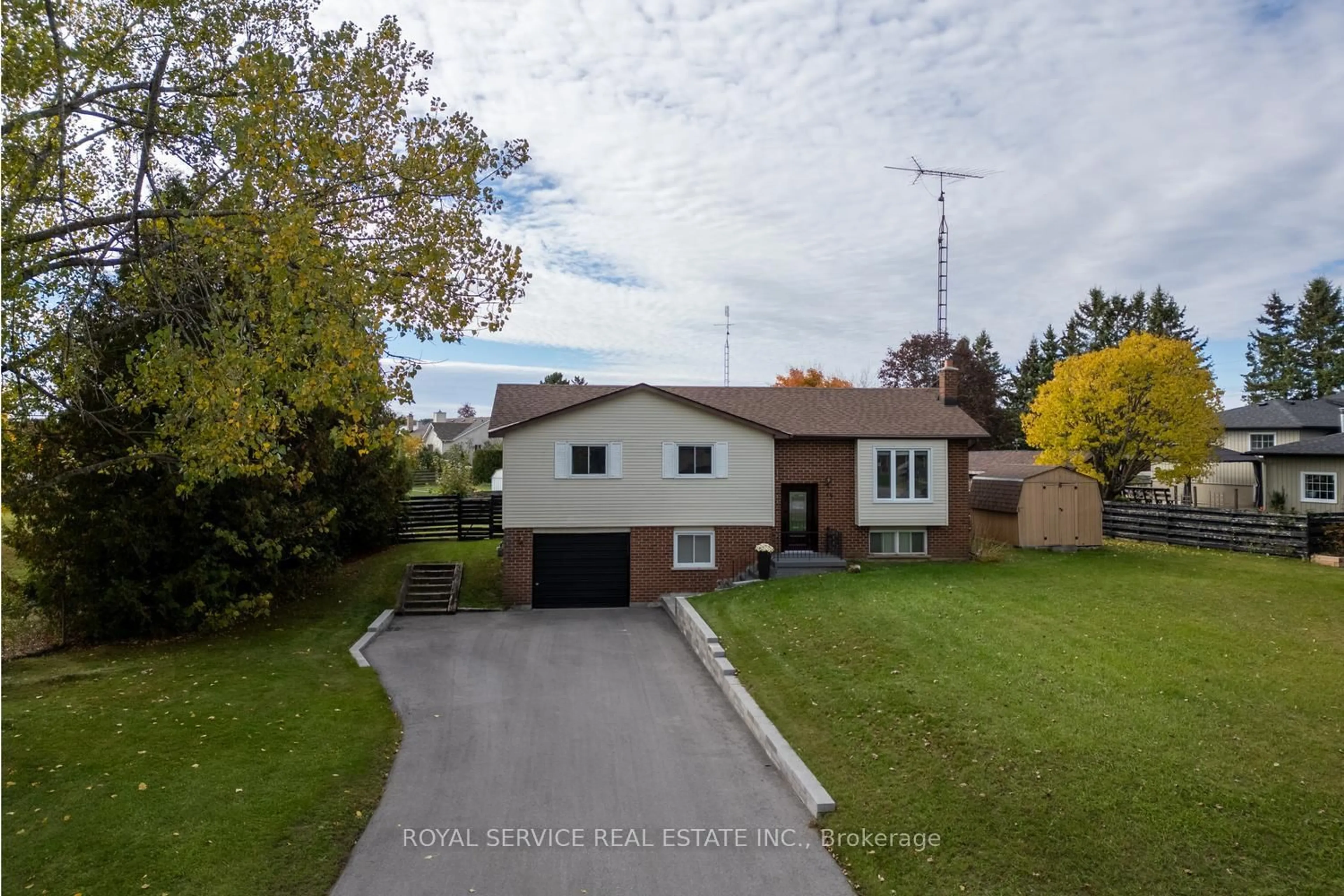 A pic from outside/outdoor area/front of a property/back of a property/a pic from drone, street for 19 Propp Dr, Kawartha Lakes Ontario L0A 1K0