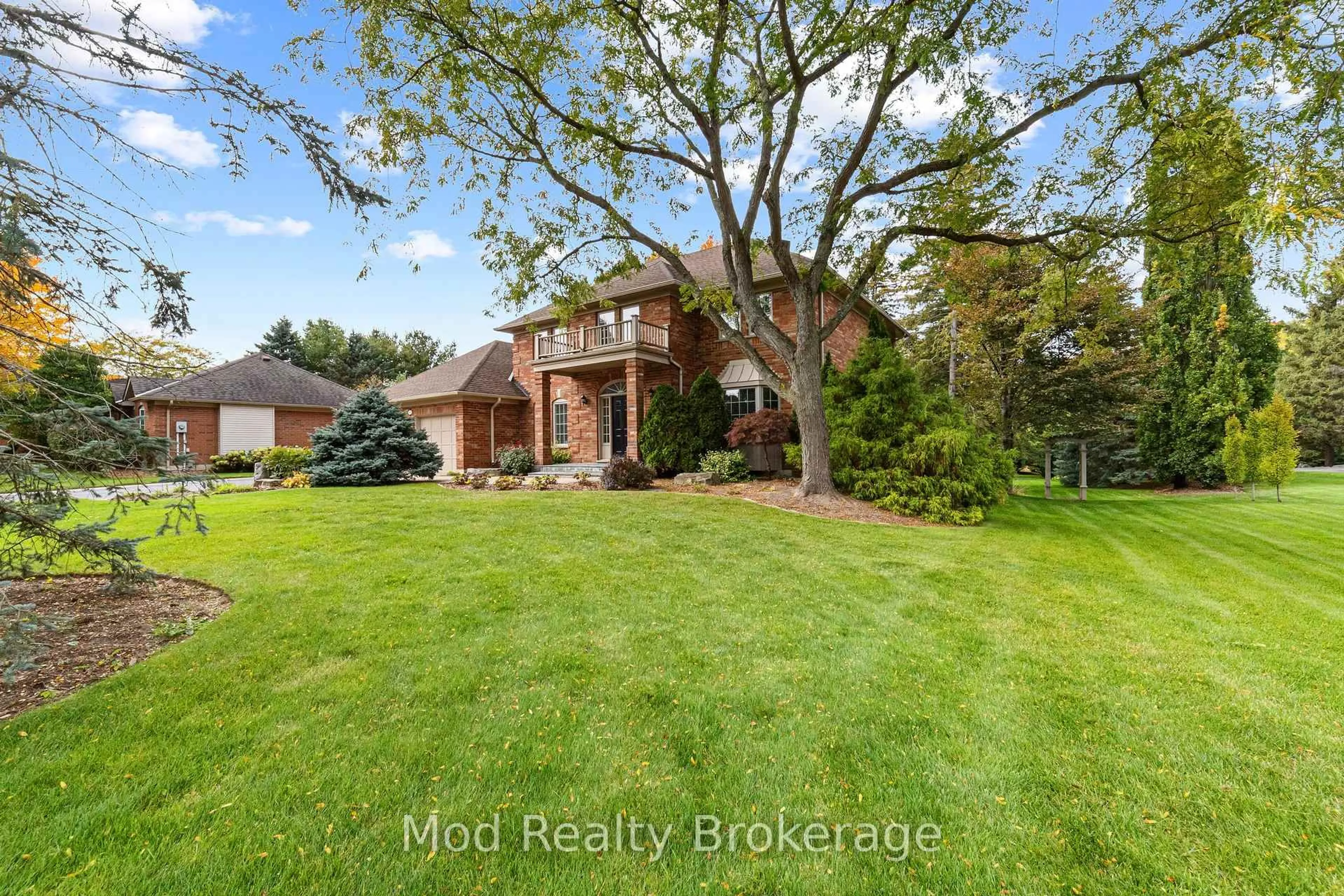 A pic from outside/outdoor area/front of a property/back of a property/a pic from drone, unknown for 43 Butterfly Crt, Hamilton Ontario L0R 1H1