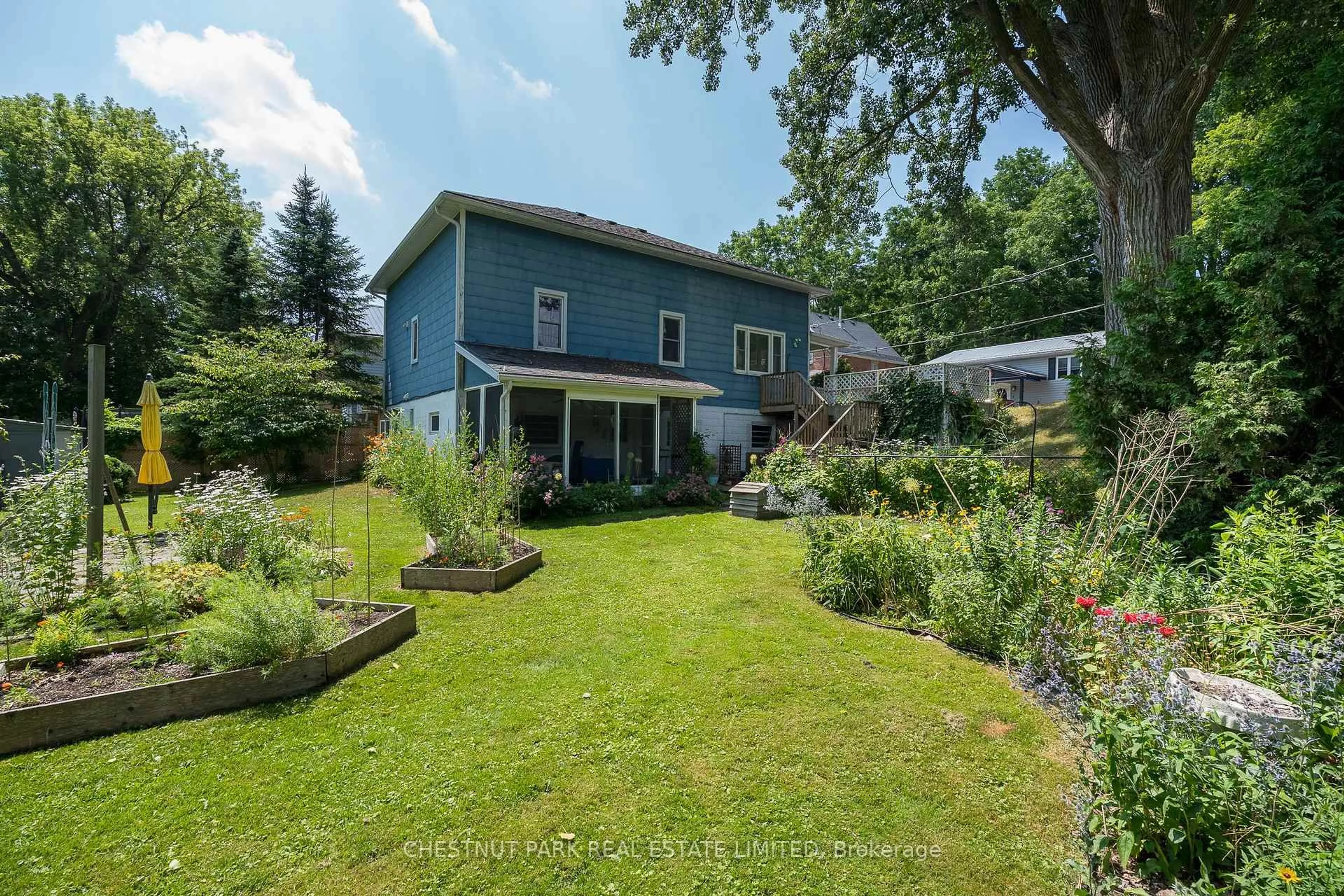 A pic from outside/outdoor area/front of a property/back of a property/a pic from drone, street for 9 East Mary St, Prince Edward County Ontario K0K 2T0