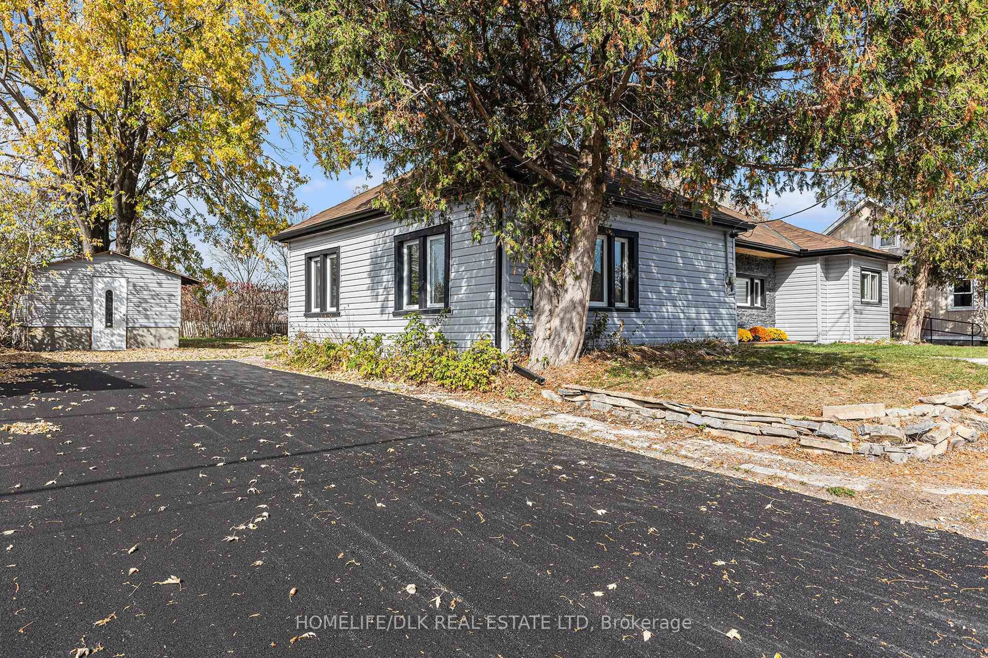 A pic from outside/outdoor area/front of a property/back of a property/a pic from drone, street for 203 Adelaide St, Almonte Ontario K0A 1A0
