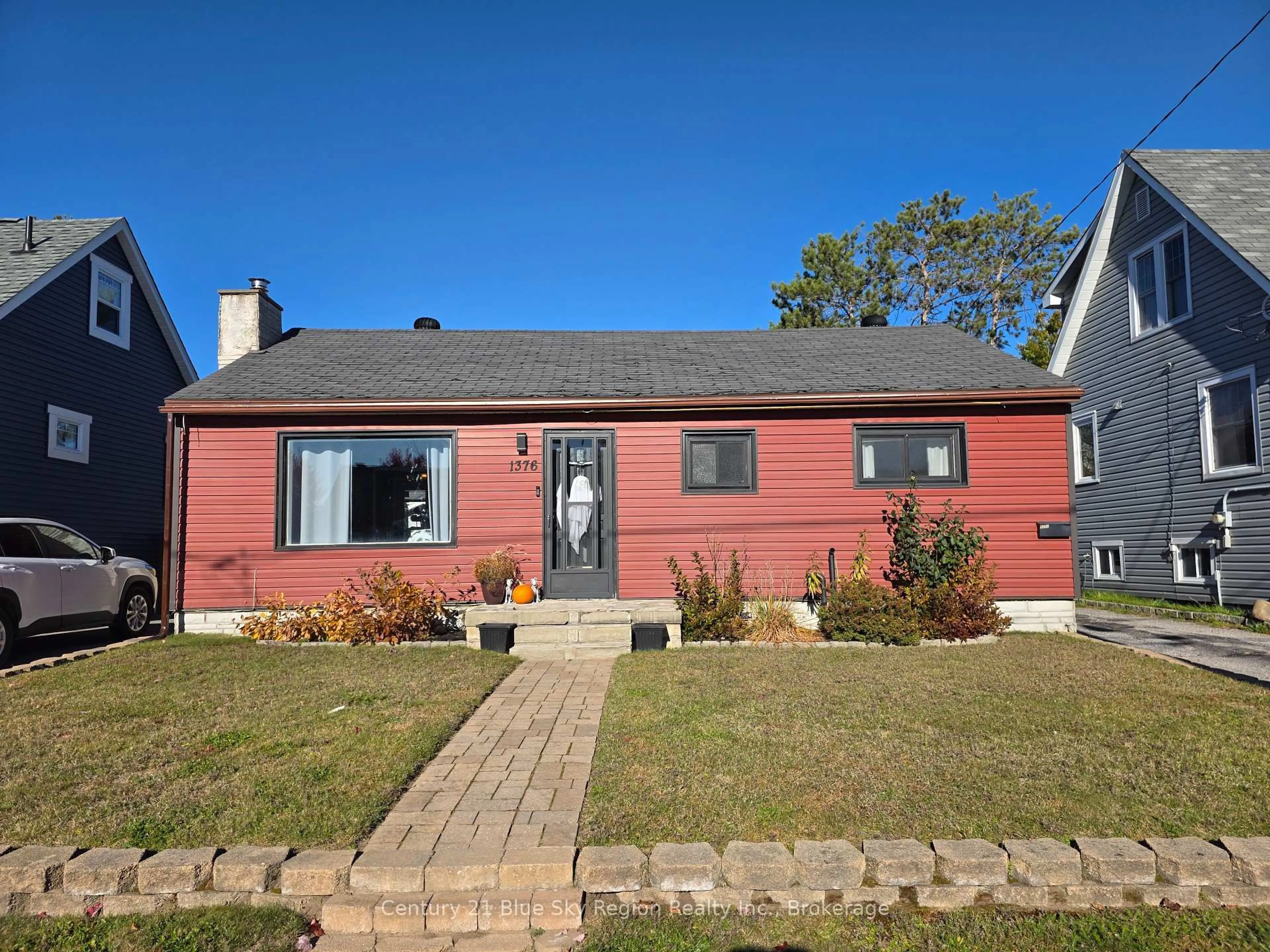 Unknown for 1376 Copeland St, North Bay Ontario P1B 3G3