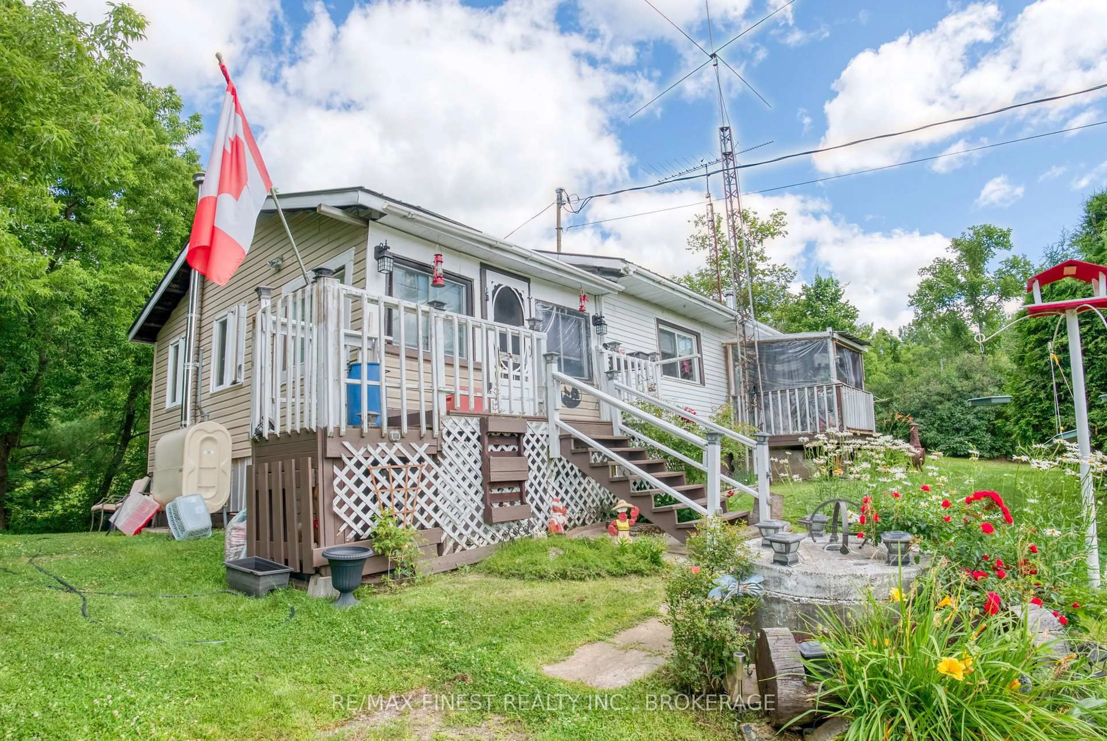 Patio, water/lake/river/ocean view for 30530 Highway 7, Arden Ontario K0H 1B0