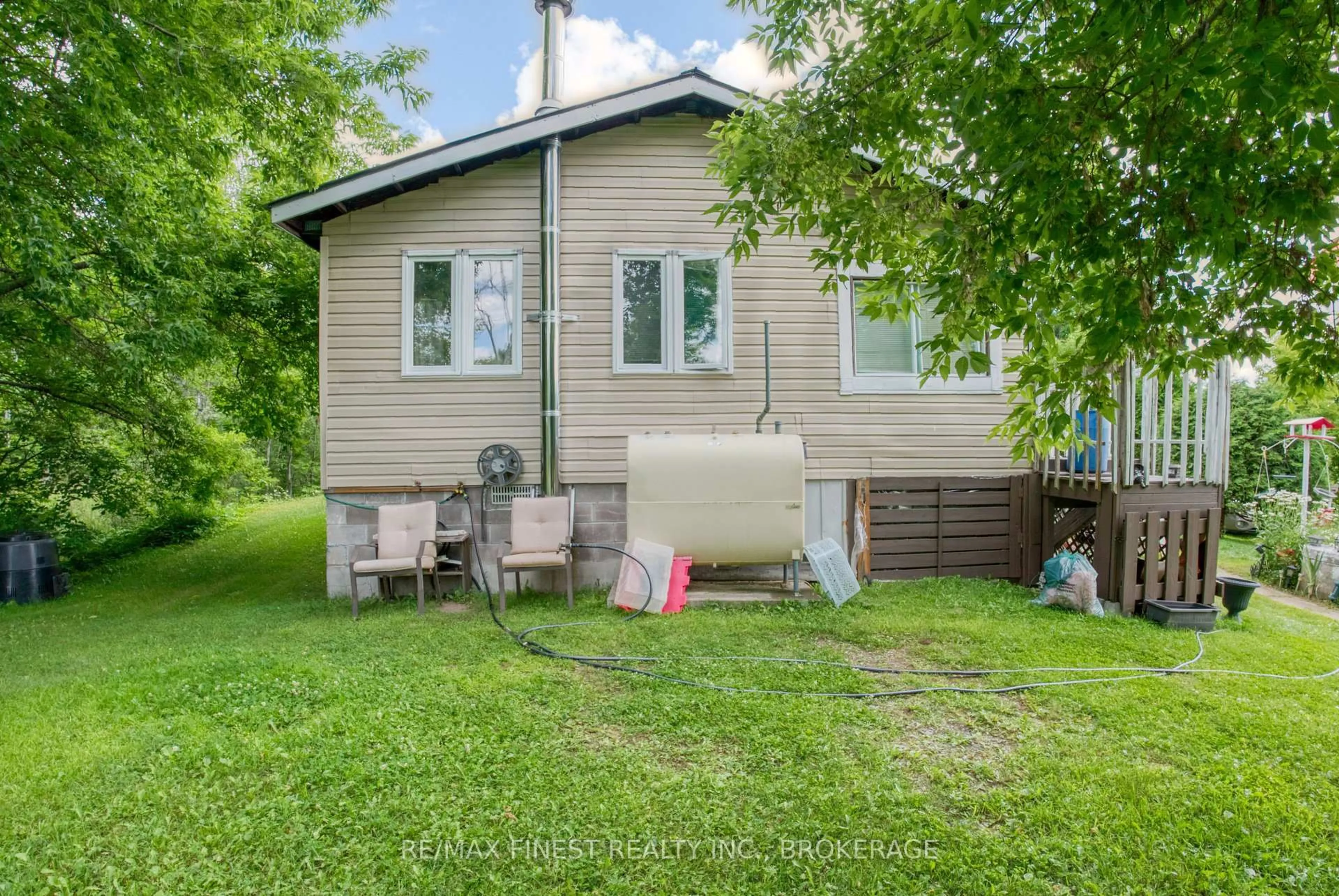Shed for 30530 Highway 7, Arden Ontario K0H 1B0