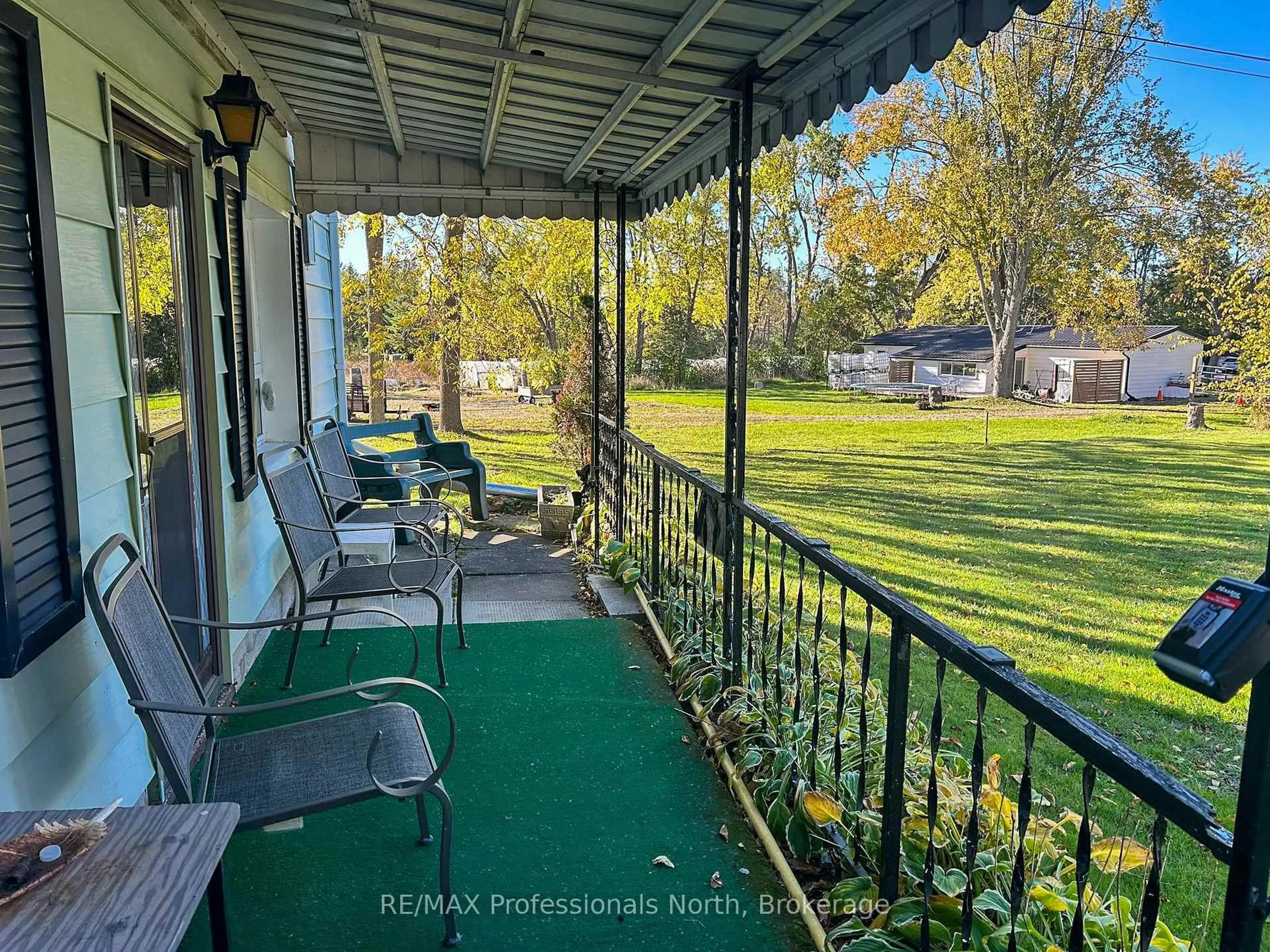 Patio, water/lake/river/ocean view for 1067 Yankee Line, Selwyn Ontario K0L 1T0