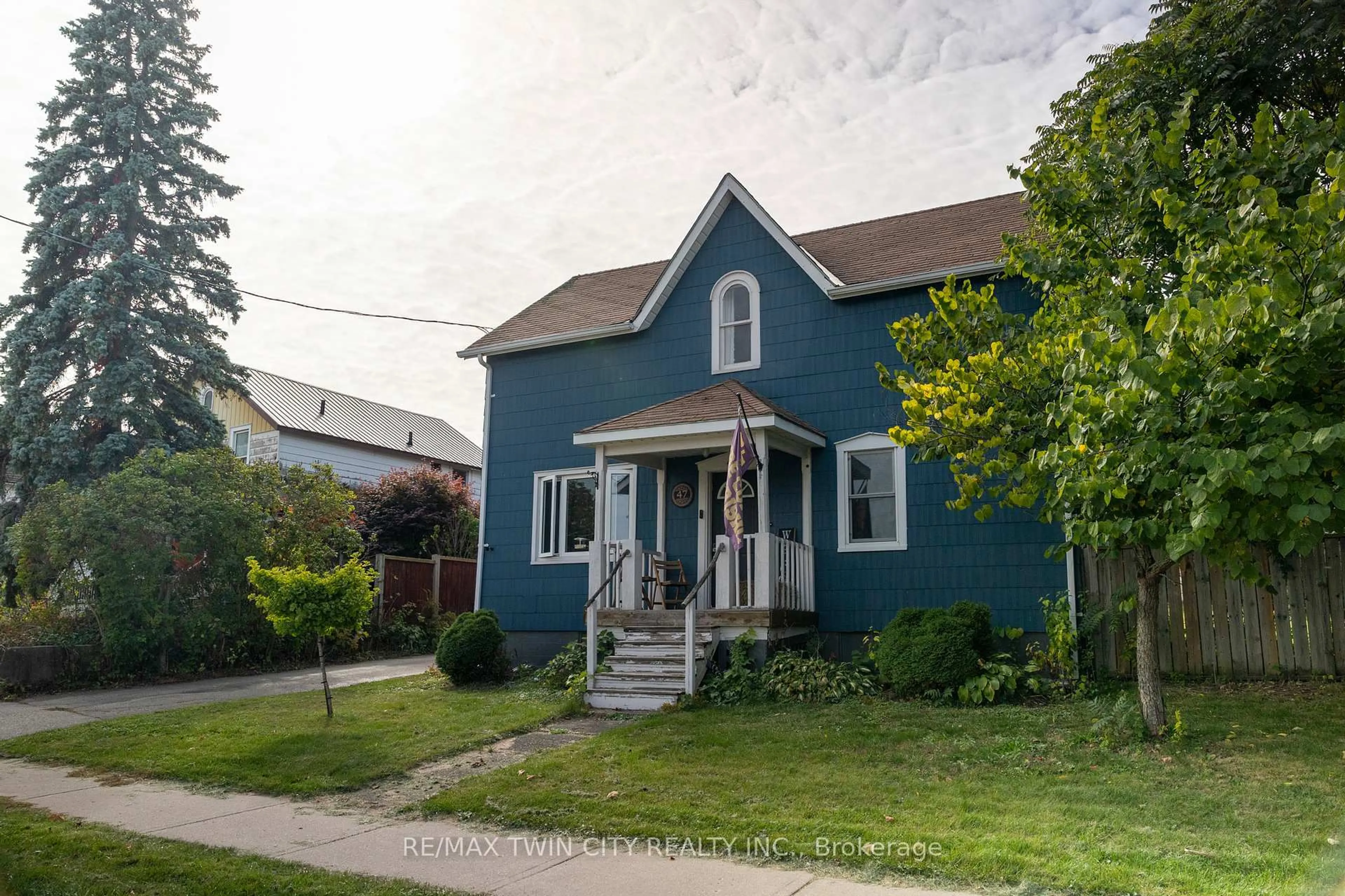 Unknown for 47 SIMCOE St, Brant Ontario N0E 1R0
