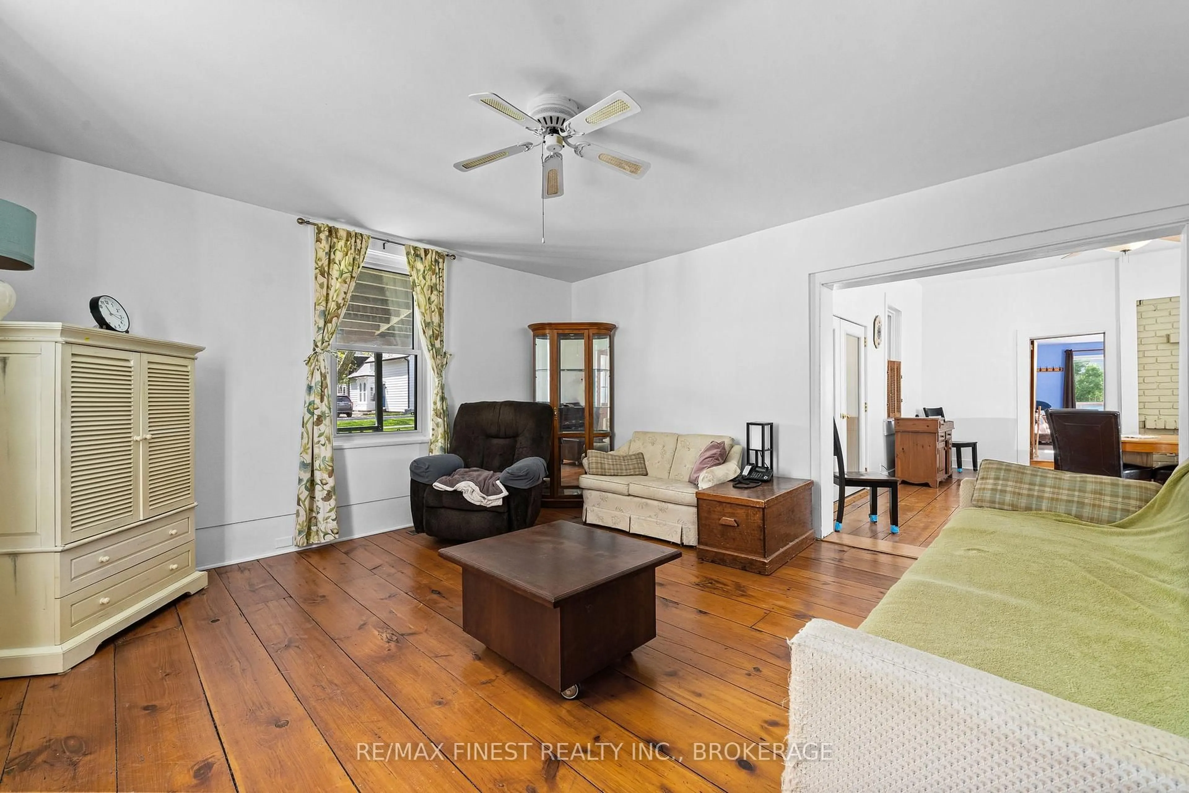 Living room with furniture, unknown for 8 Catherine St, Prince Edward County Ontario K0K 2T0