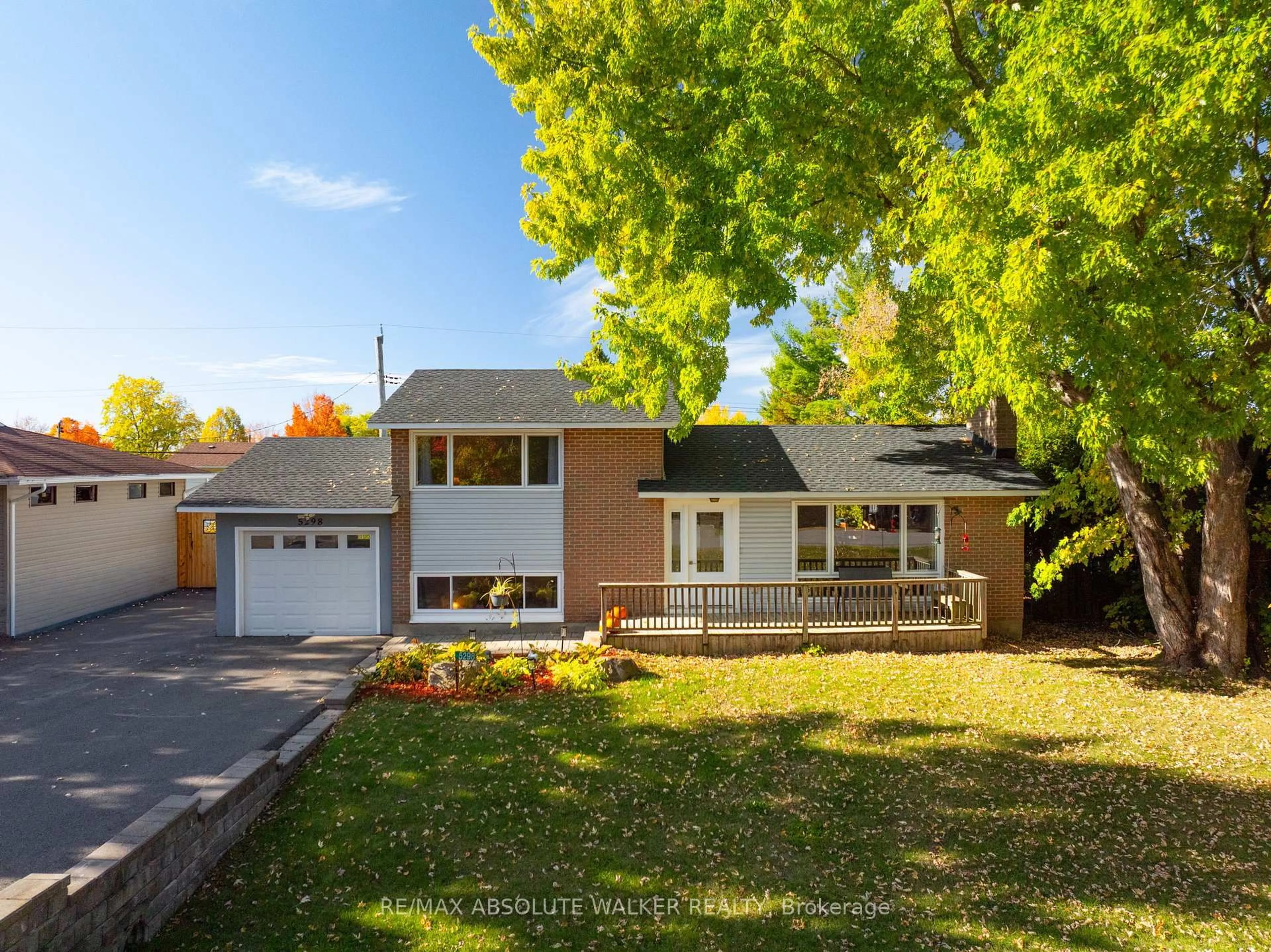 Unknown for 5298 Hillcrest Dr, Ottawa Ontario K4M 1E6
