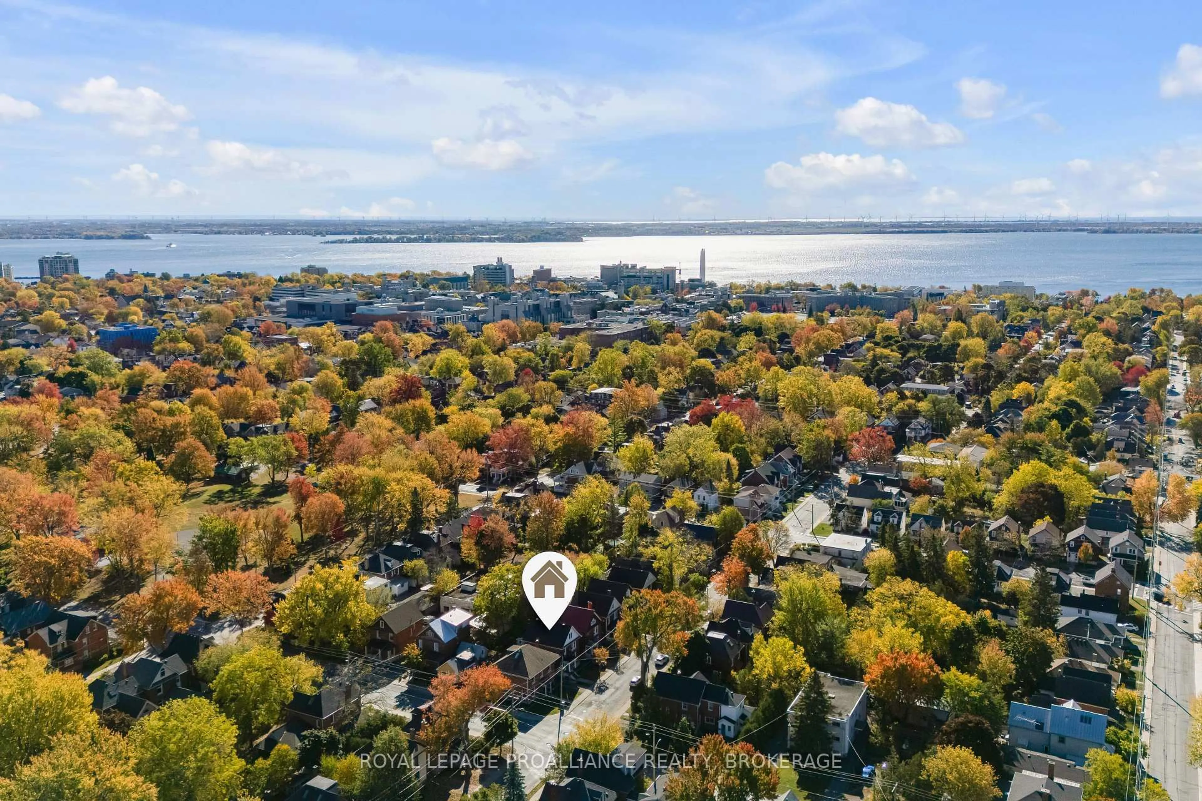 A pic from outside/outdoor area/front of a property/back of a property/a pic from drone, water/lake/river/ocean view for 75 Nelson St, Kingston Ontario K7L 3W7