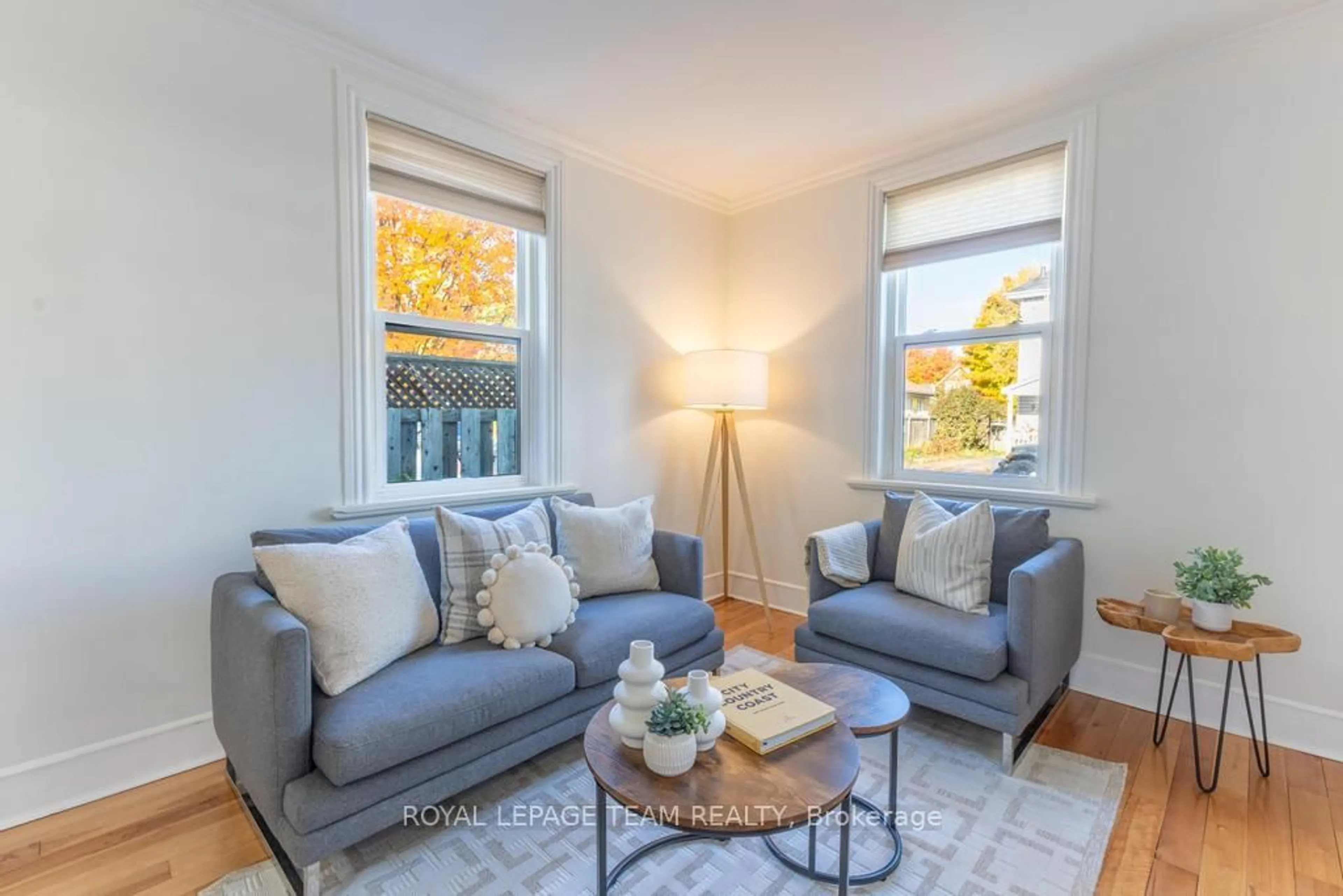 Living room with furniture, unknown for 66 Hugh St, Arnprior Ontario K7S 2V6